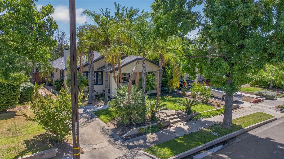 1468 N Poplar Ave, Fresno, CA 93728