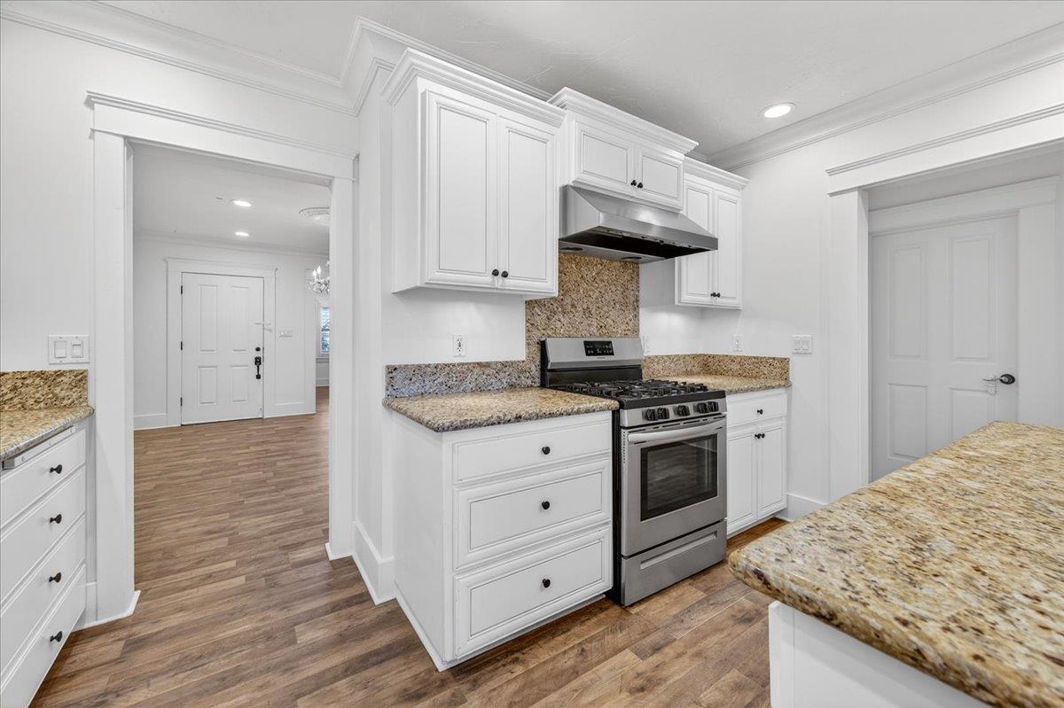 1468 N Poplar Ave, Fresno, CA 93728