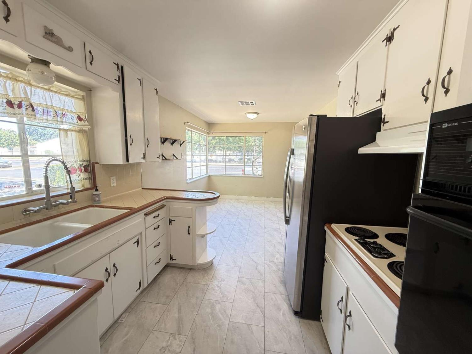 3654 E Donner Ave, Fresno, CA 93726