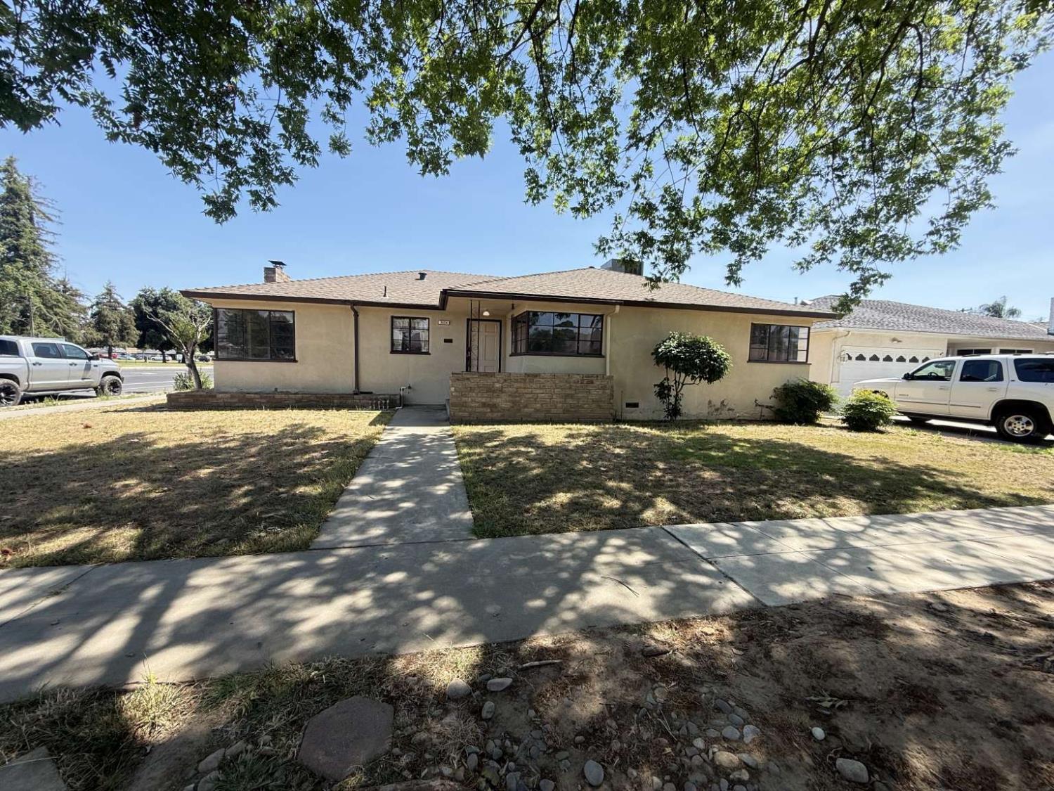 3654 E Donner Ave, Fresno, CA 93726