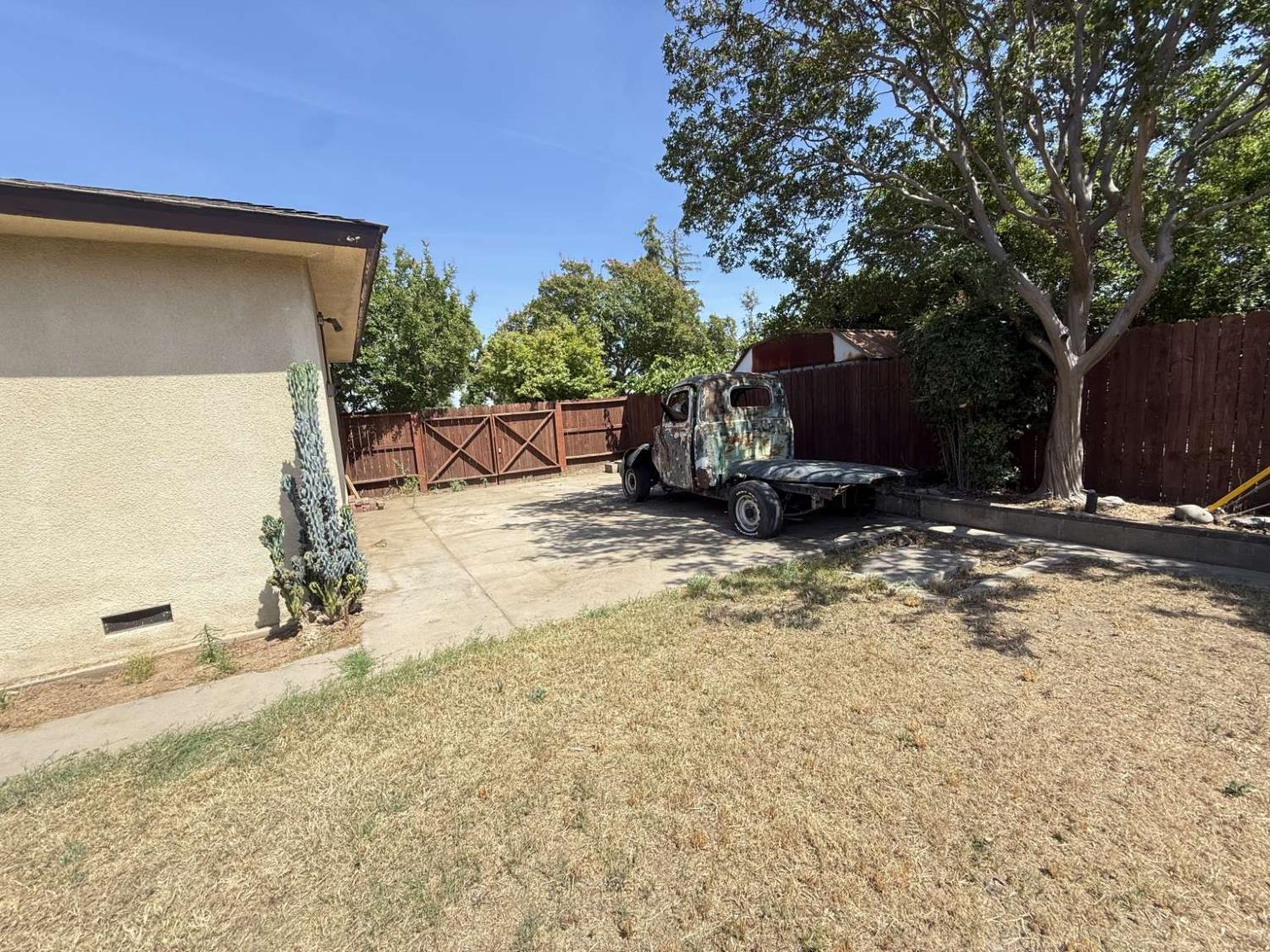 3654 E Donner Ave, Fresno, CA 93726