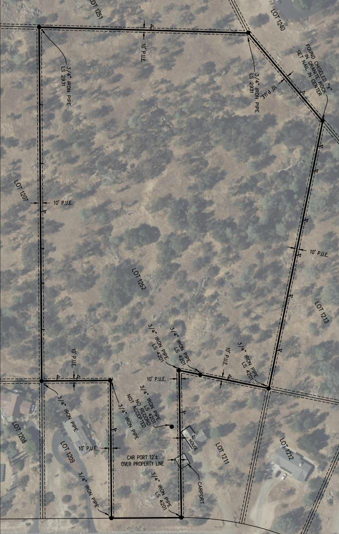 2 Corral Dr, Coarsegold, CA 93614