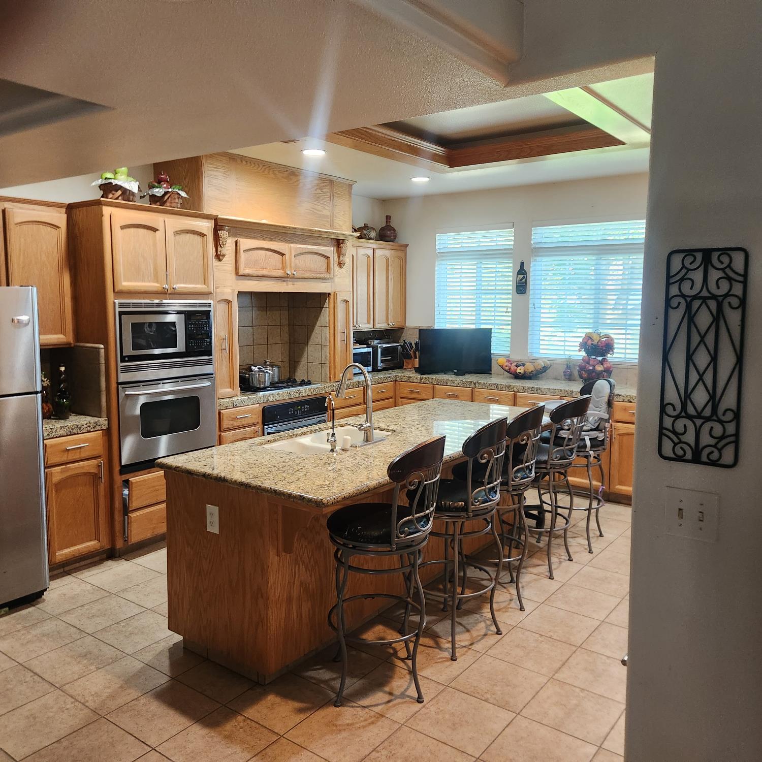 3213 Hollow Ave, Madera, CA 93637