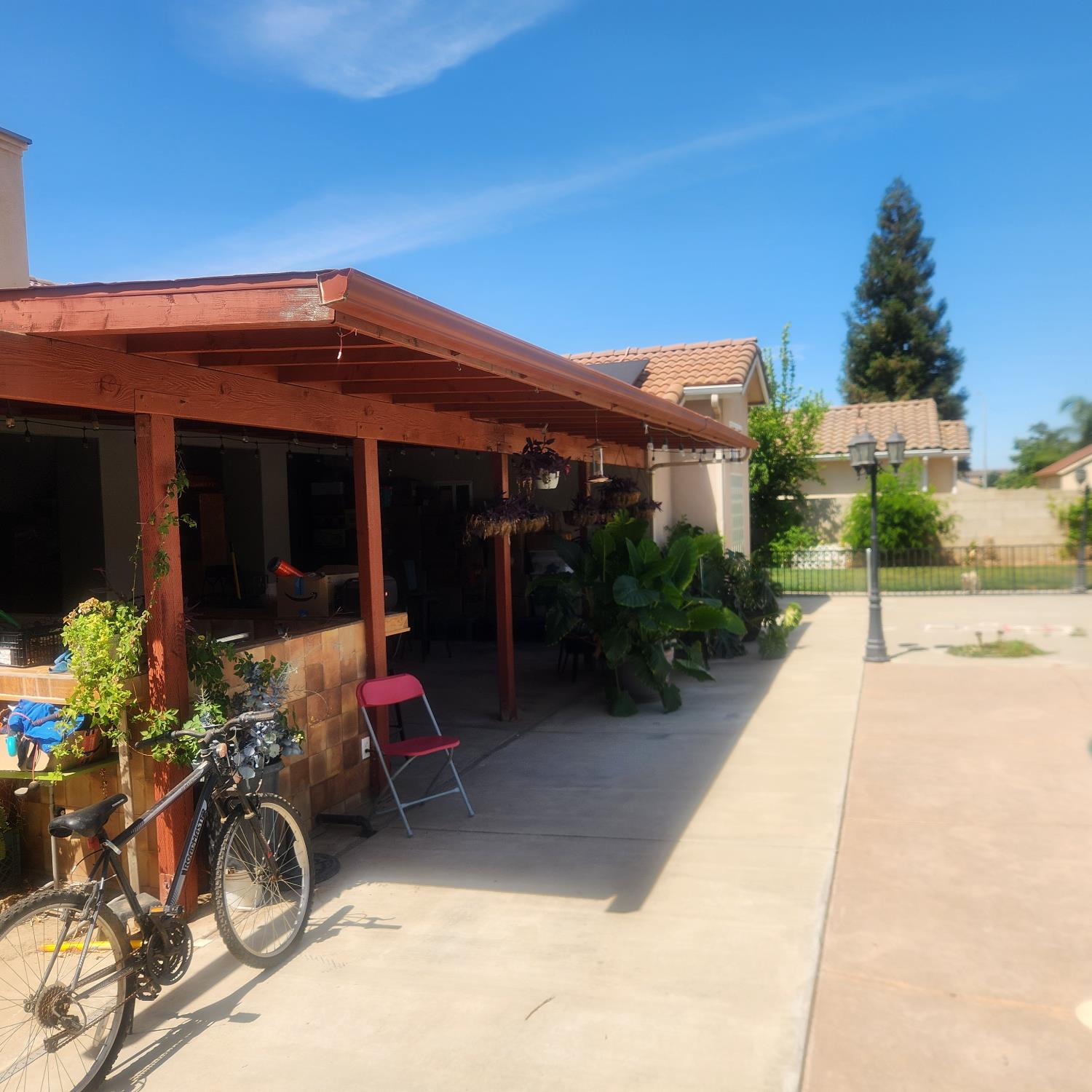 3213 Hollow Ave, Madera, CA 93637