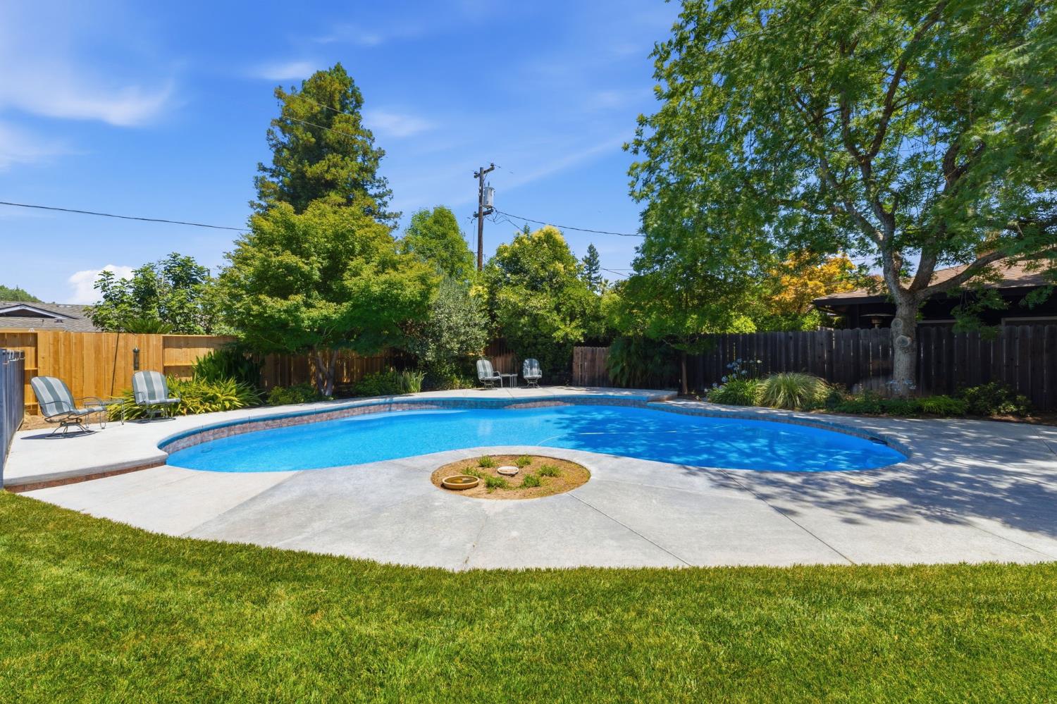 1154 W Tenaya Way, Fresno, CA 93711
