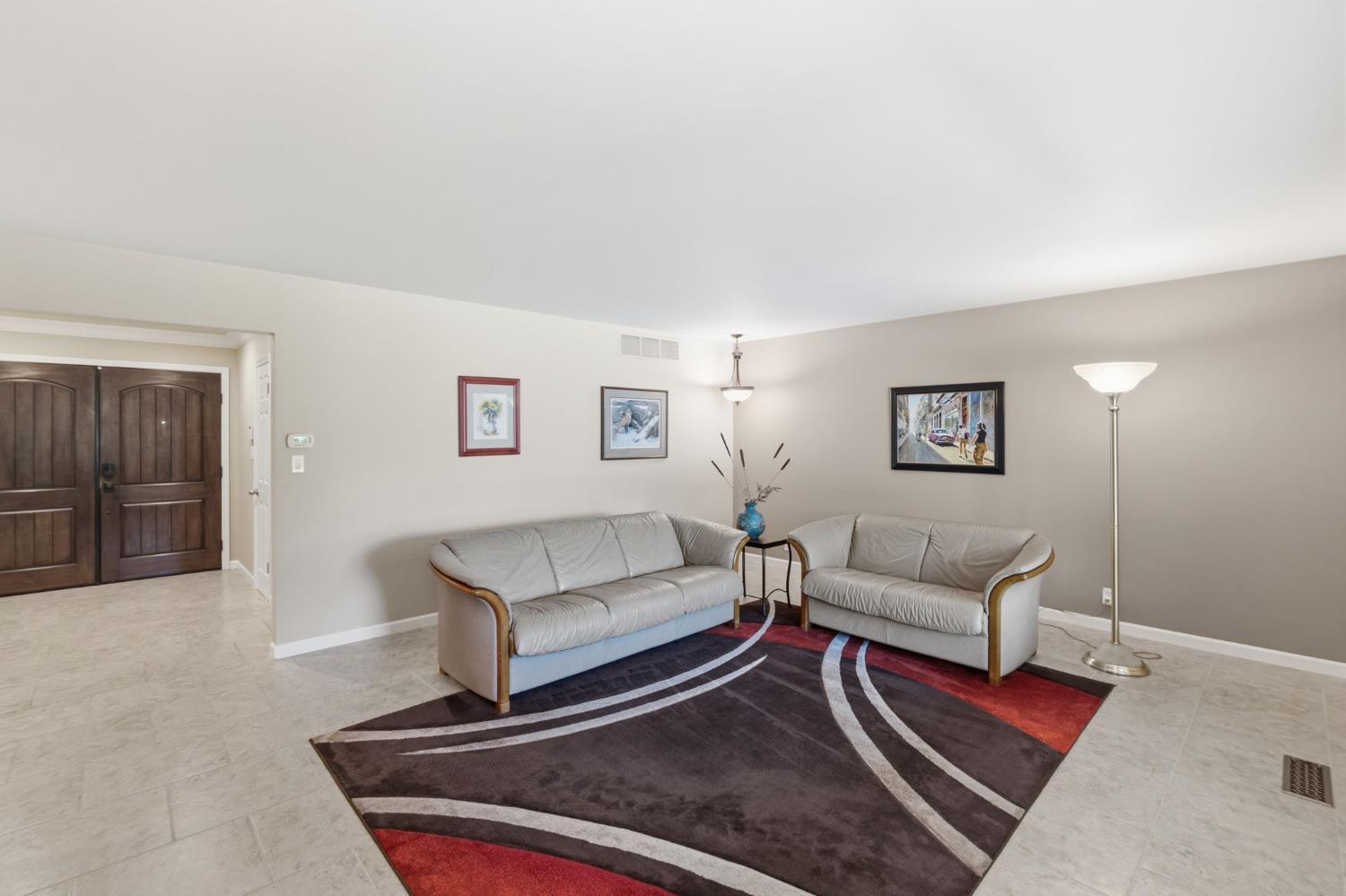 1154 W Tenaya Way, Fresno, CA 93711