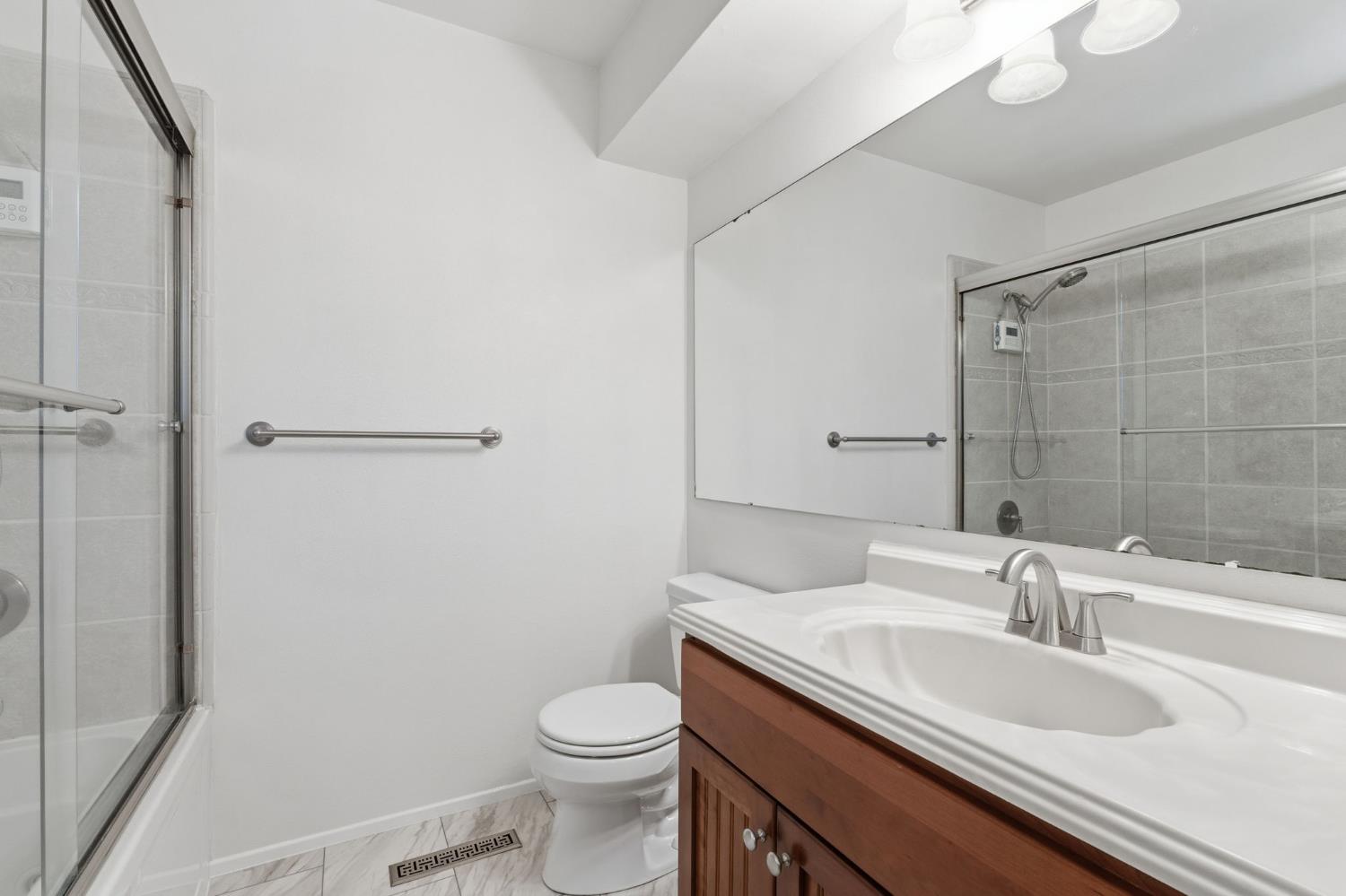 1154 W Tenaya Way, Fresno, CA 93711