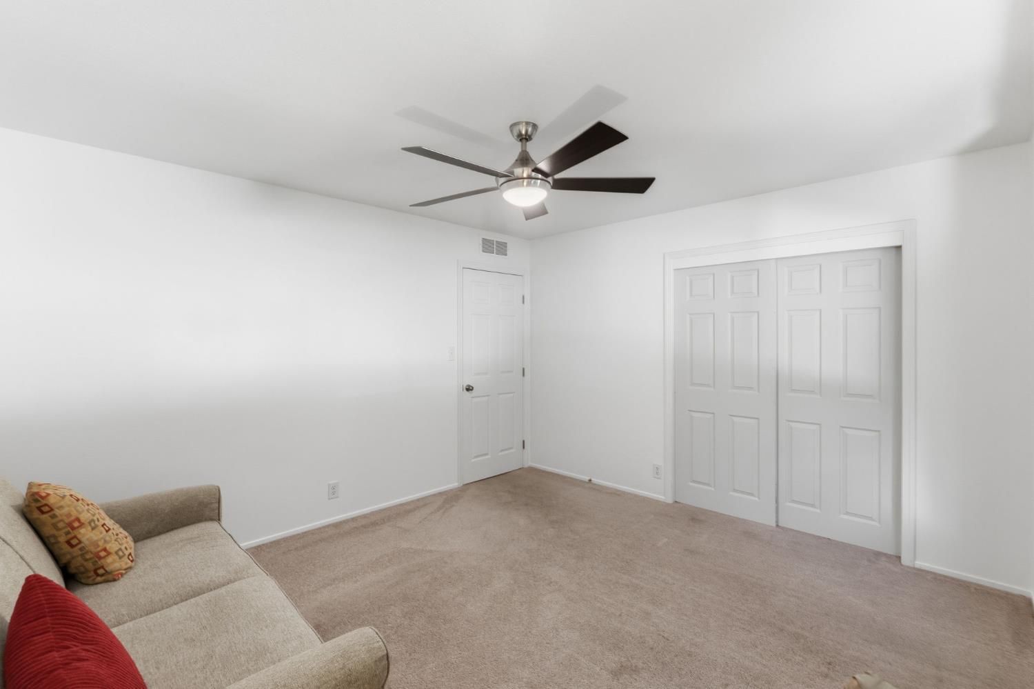1154 W Tenaya Way, Fresno, CA 93711