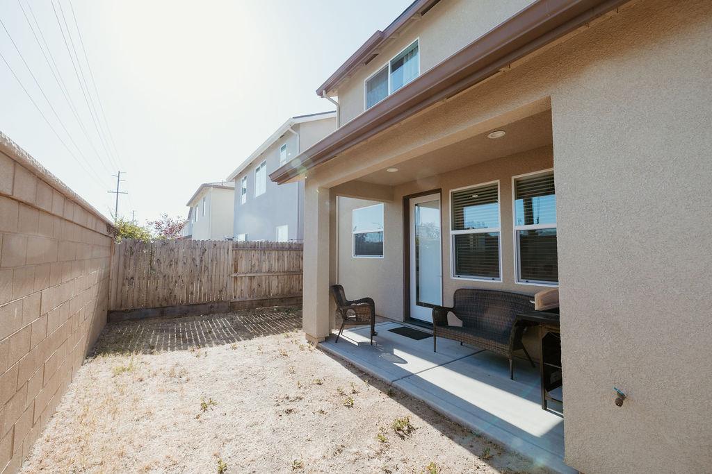 947 W Payson Ave, Visalia, CA 93291