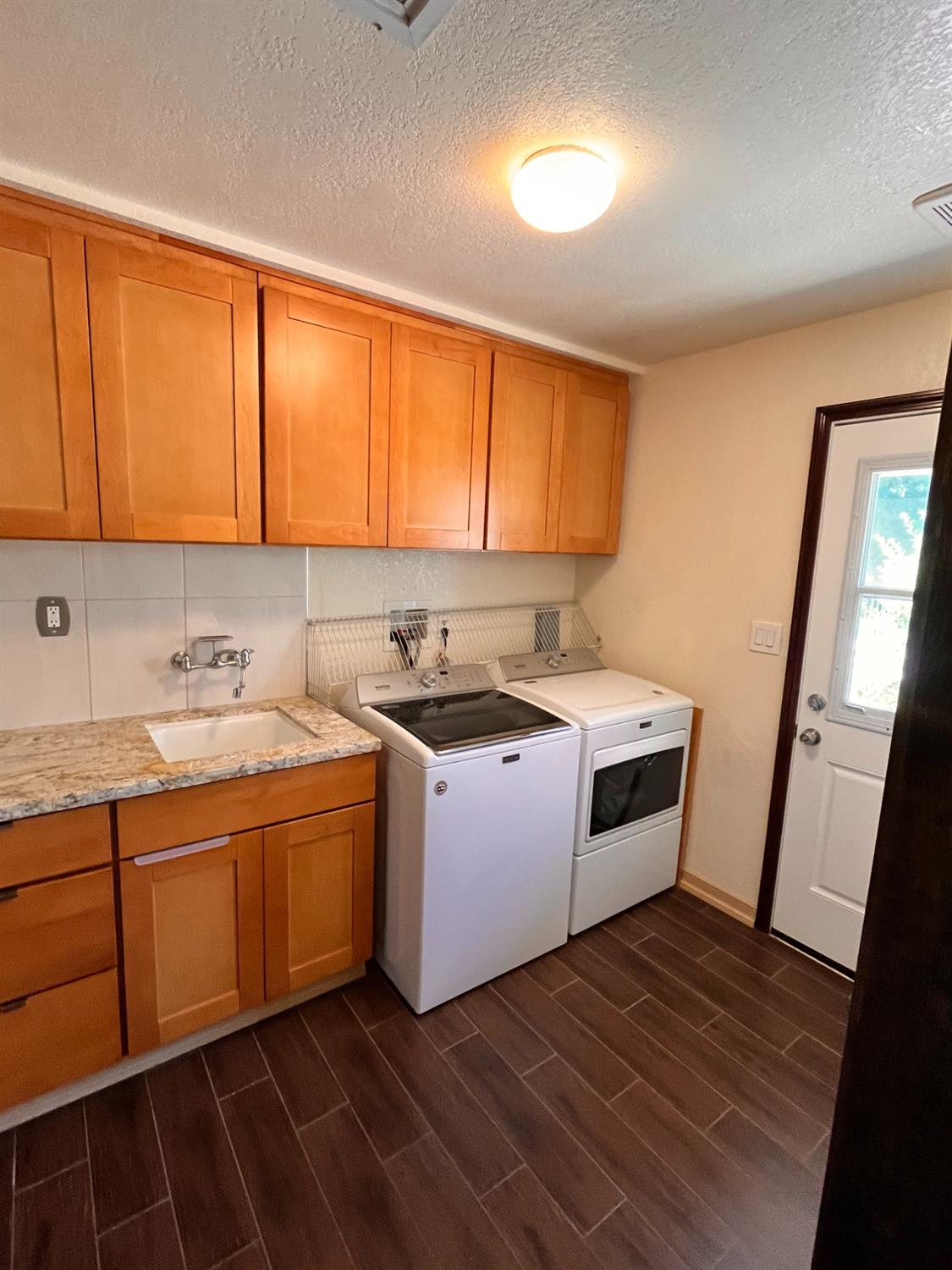 2479 W San Ramon Ave, Fresno, CA 93711