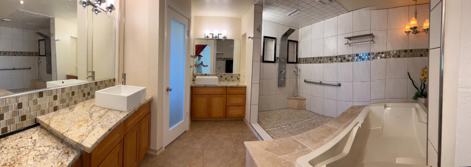 2479 W San Ramon Ave, Fresno, CA 93711