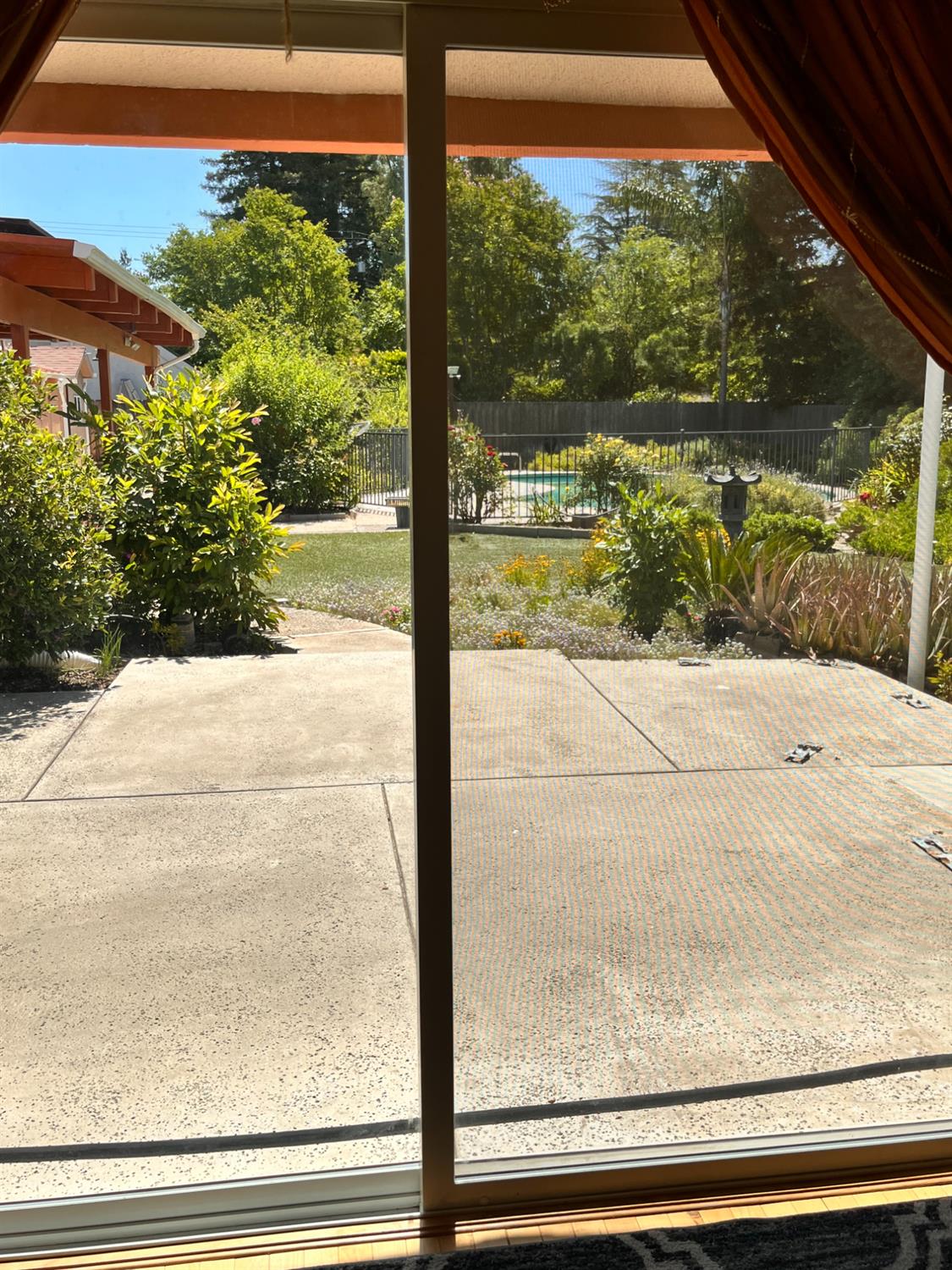 2479 W San Ramon Ave, Fresno, CA 93711