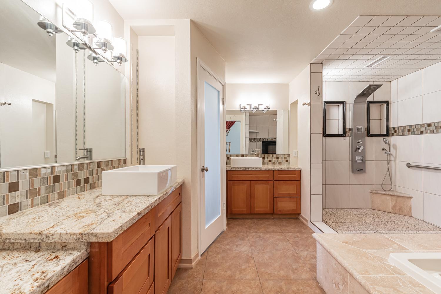 2479 W San Ramon Ave, Fresno, CA 93711