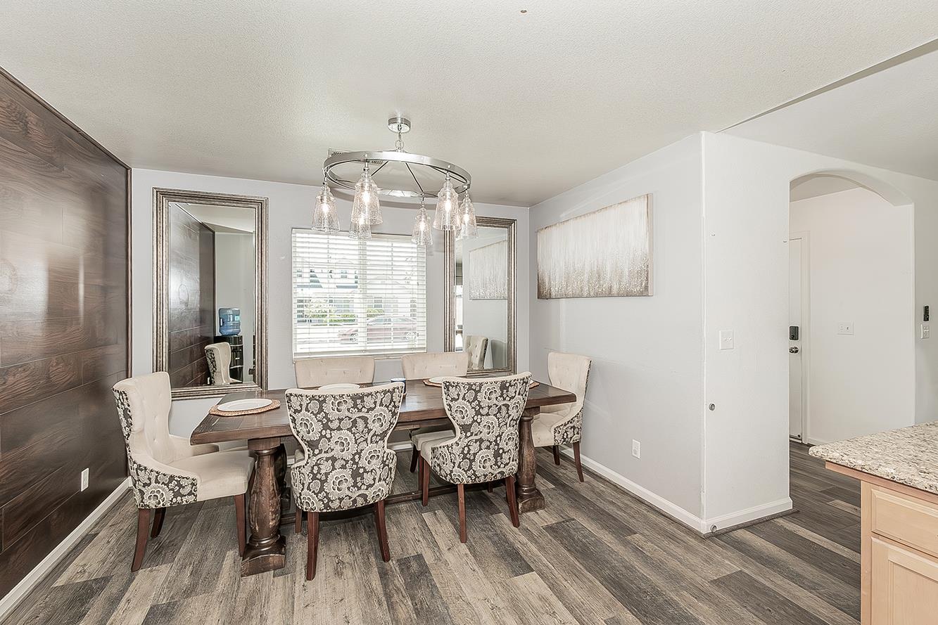 180 E Carpenter Ave, Reedley, CA 93654
