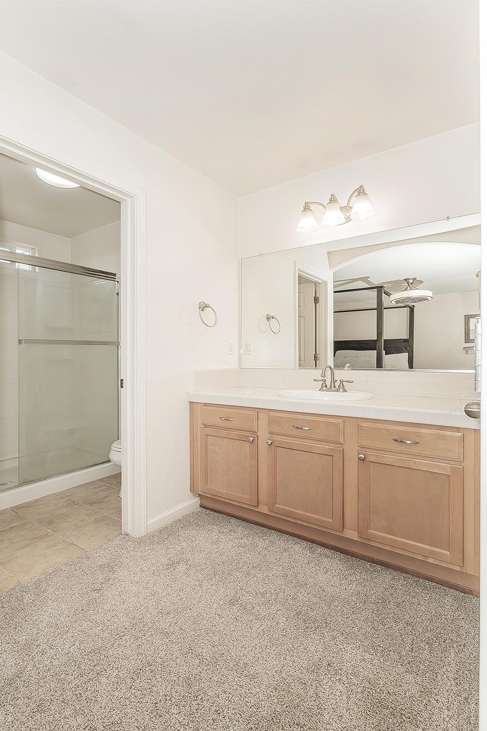 180 E Carpenter Ave, Reedley, CA 93654