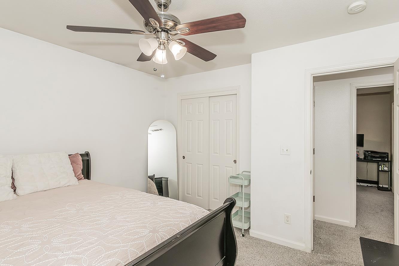 180 E Carpenter Ave, Reedley, CA 93654