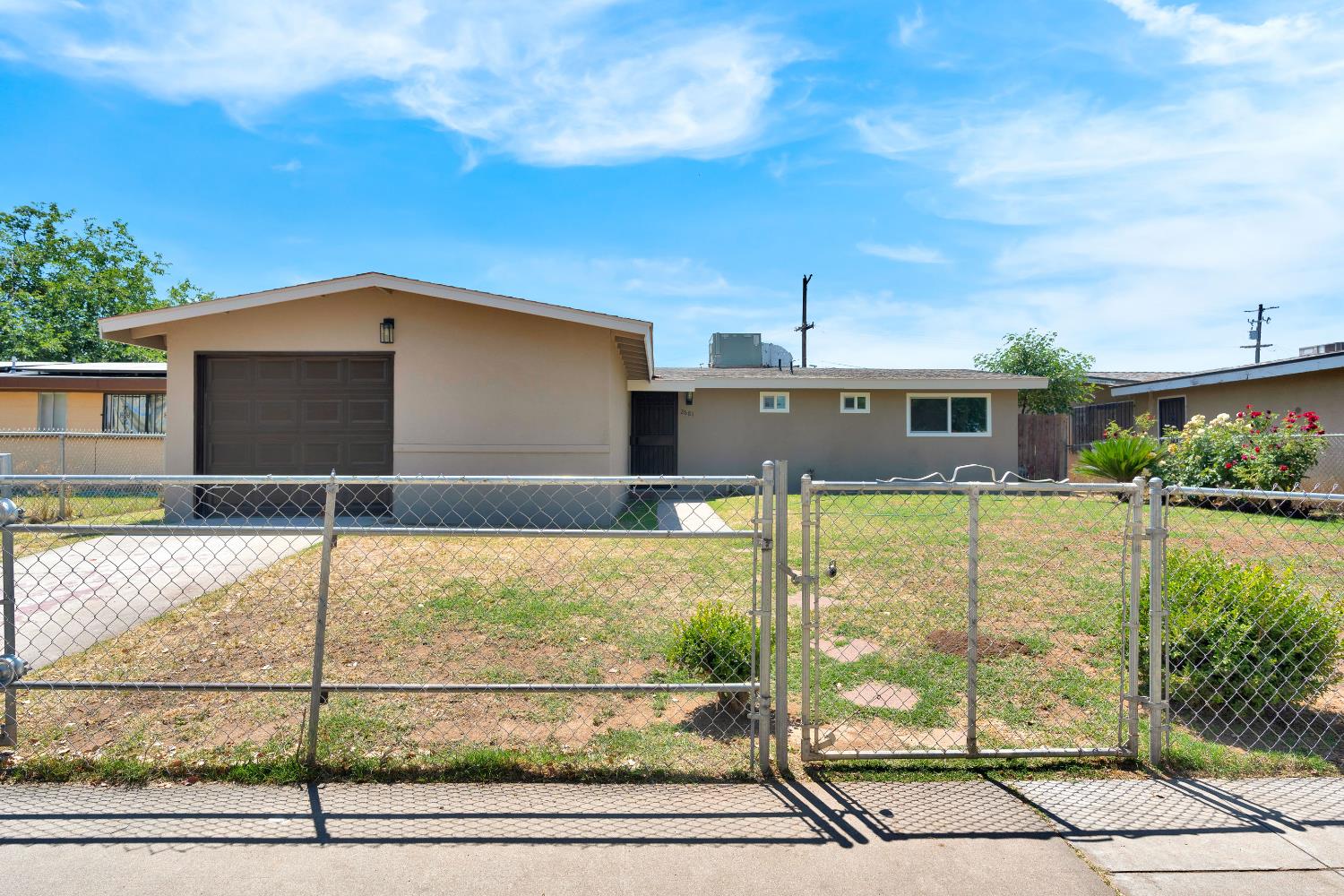 2681 S Ivy Ave, Fresno, CA 93706