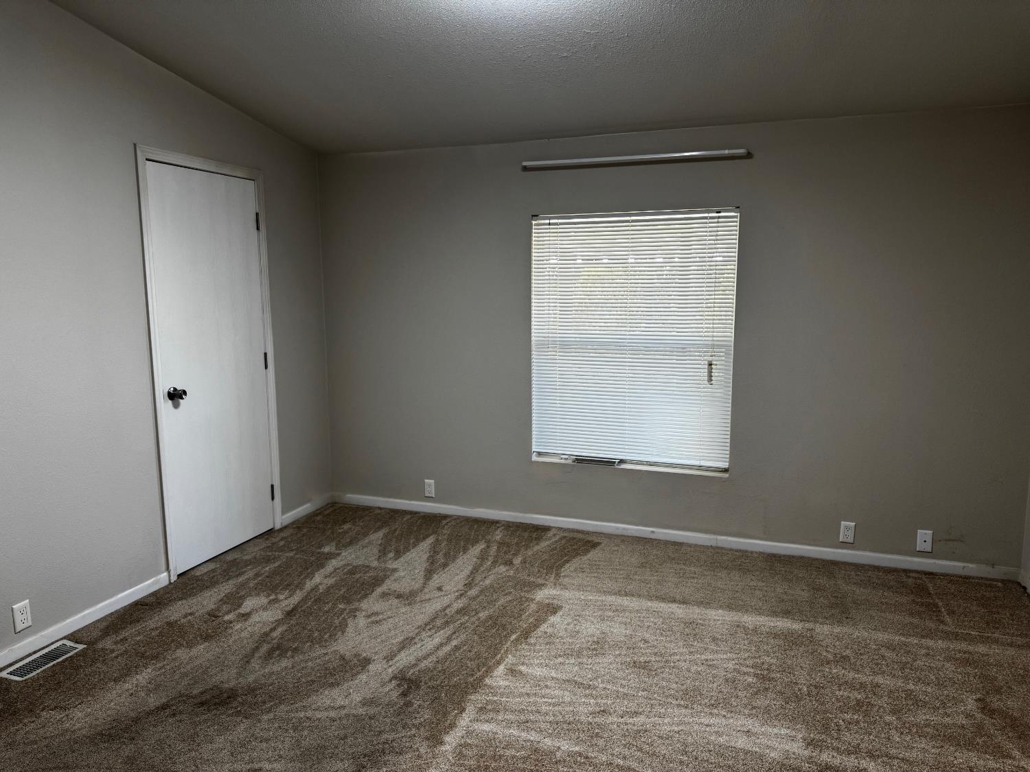 50889 Road 426 #10, Oakhurst, CA 93644