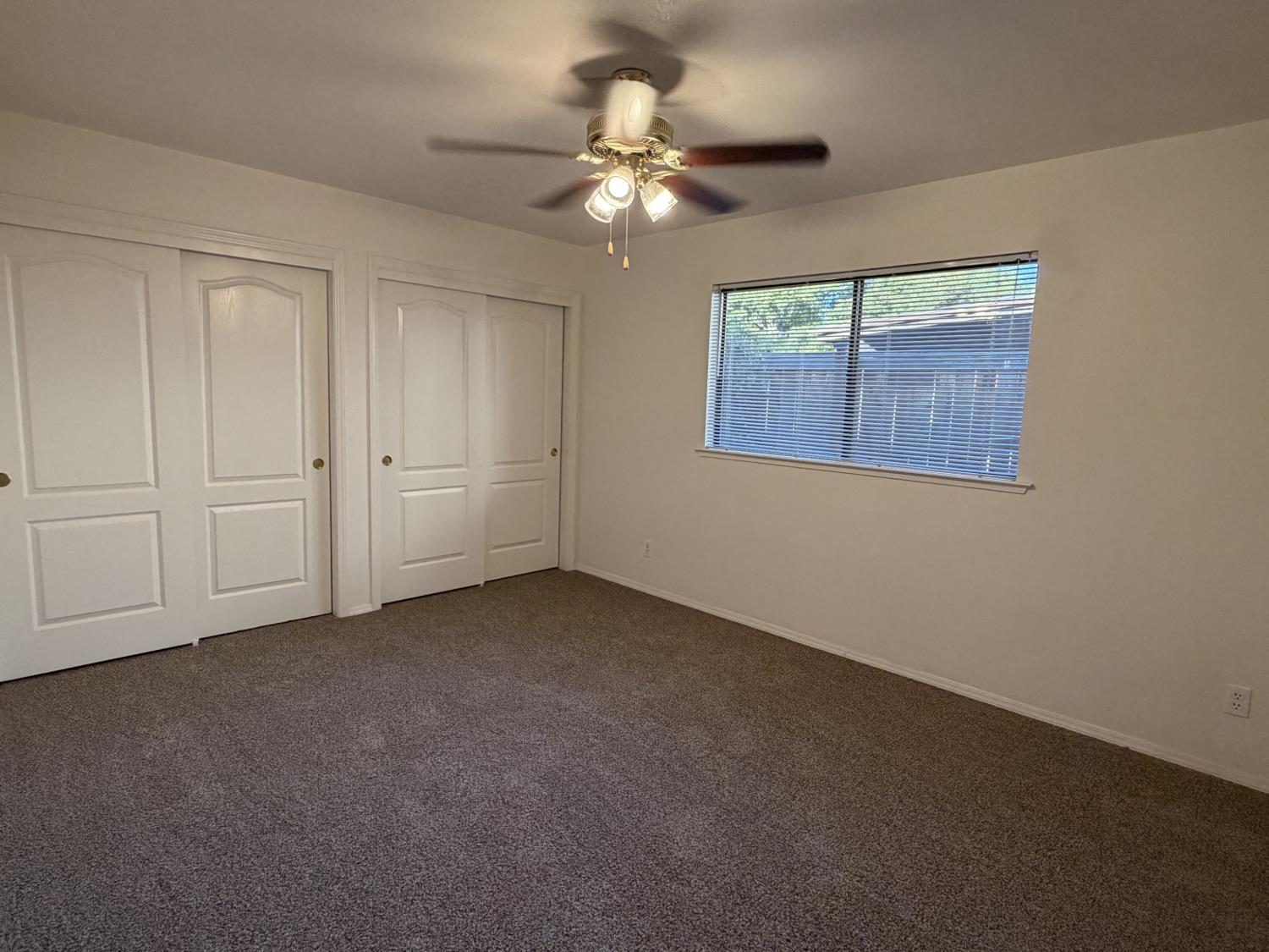 2504 Riverview Dr, Madera, CA 93637