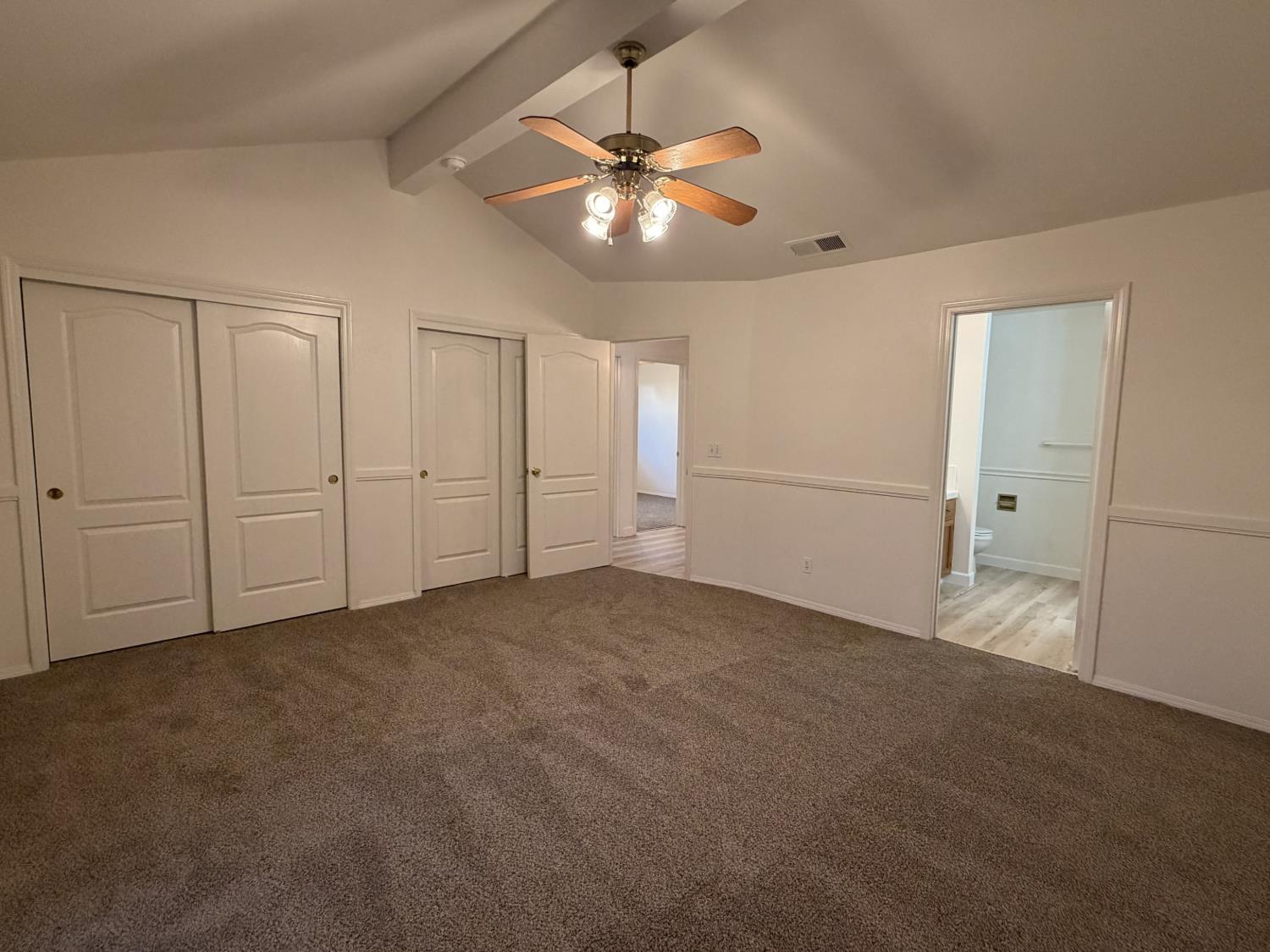 2504 Riverview Dr, Madera, CA 93637