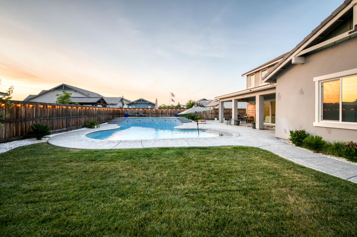 1736 N Renn Ave, Clovis, CA 93619
