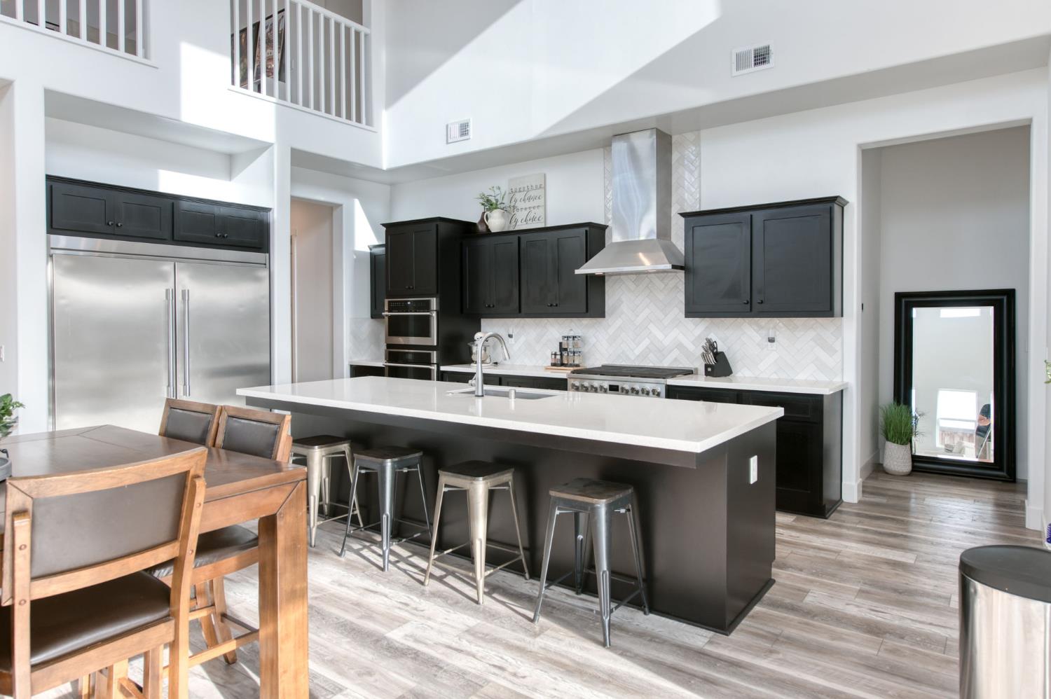 1736 N Renn Ave, Clovis, CA 93619
