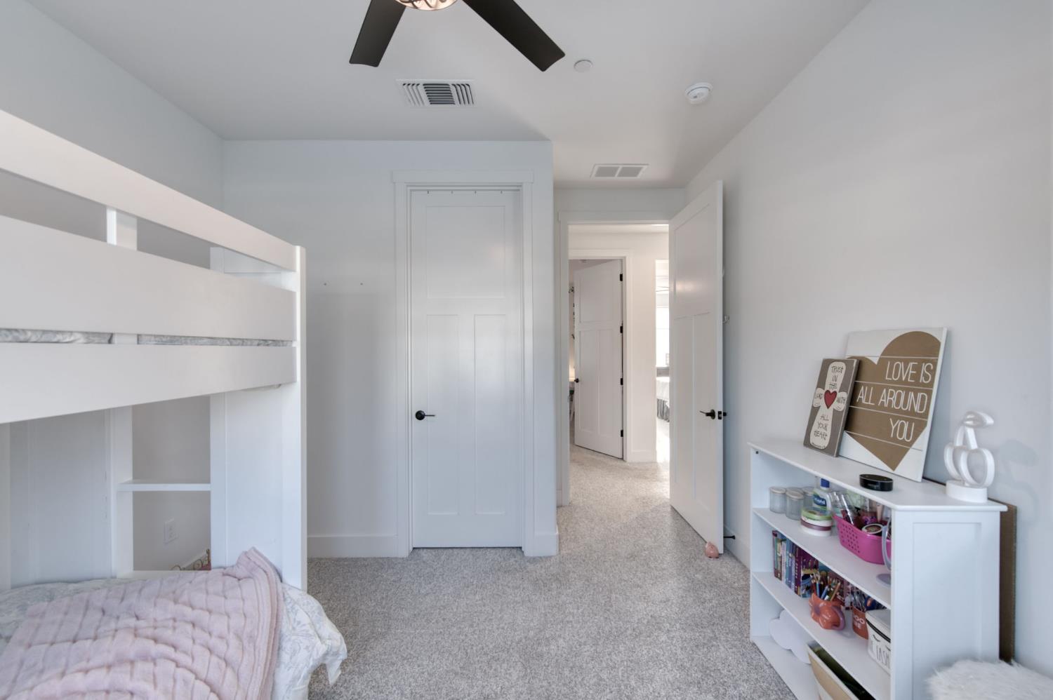 1736 N Renn Ave, Clovis, CA 93619