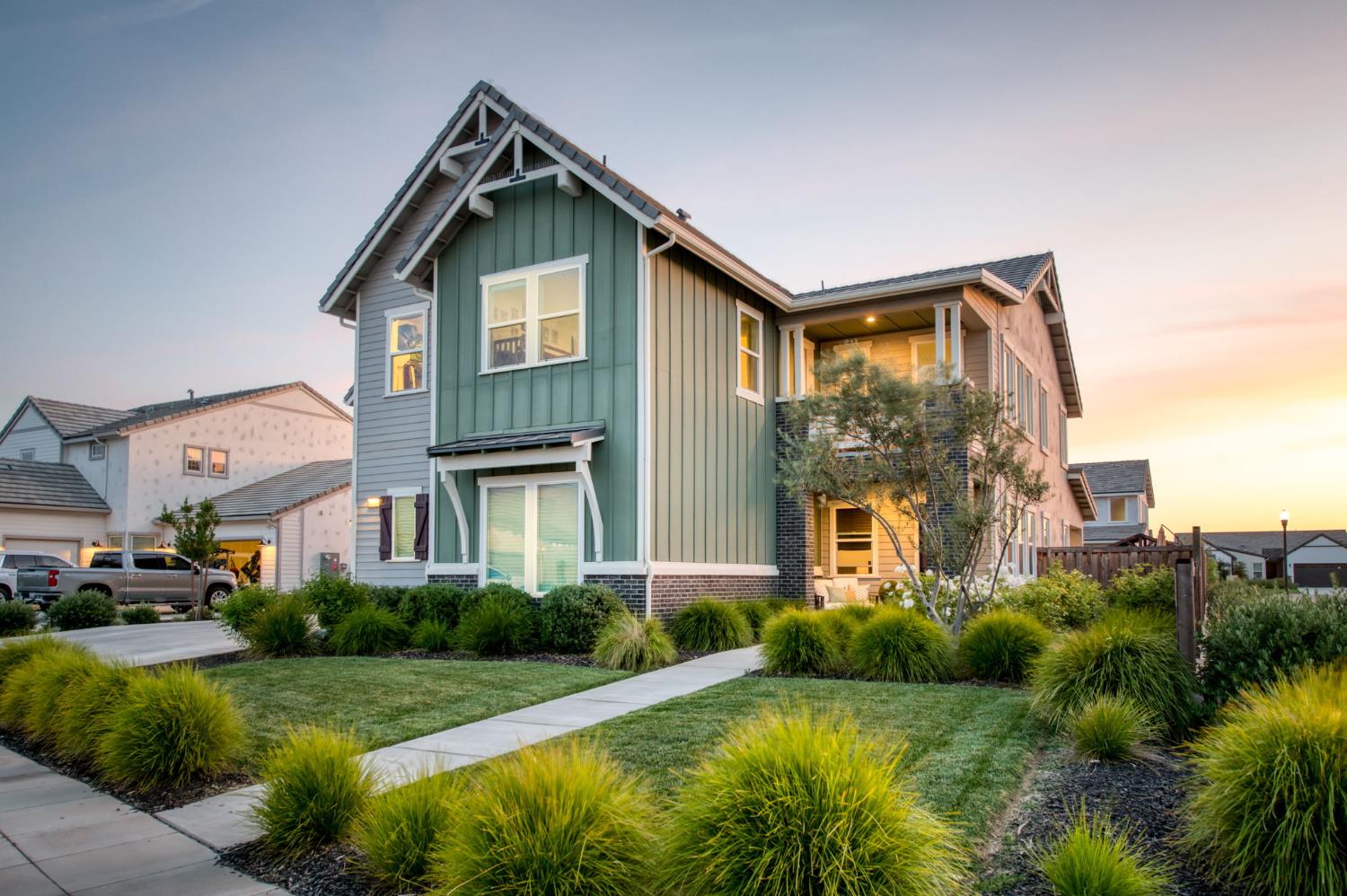 1736 N Renn Ave, Clovis, CA 93619