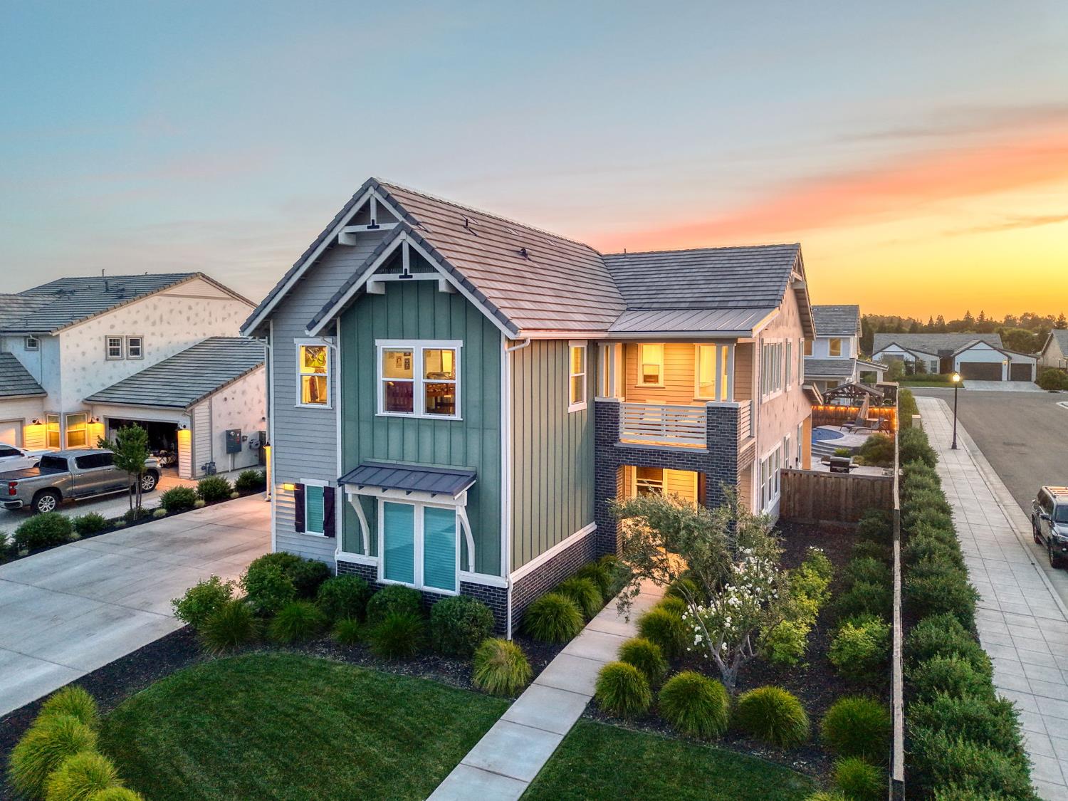 1736 N Renn Ave, Clovis, CA 93619