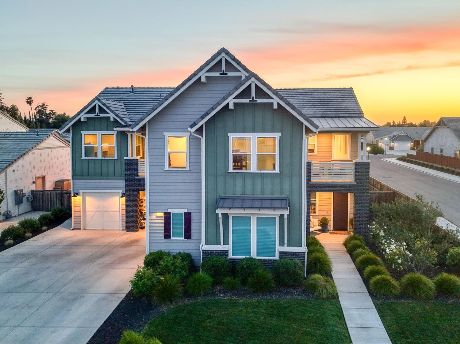 1736 N Renn Ave, Clovis, CA 93619