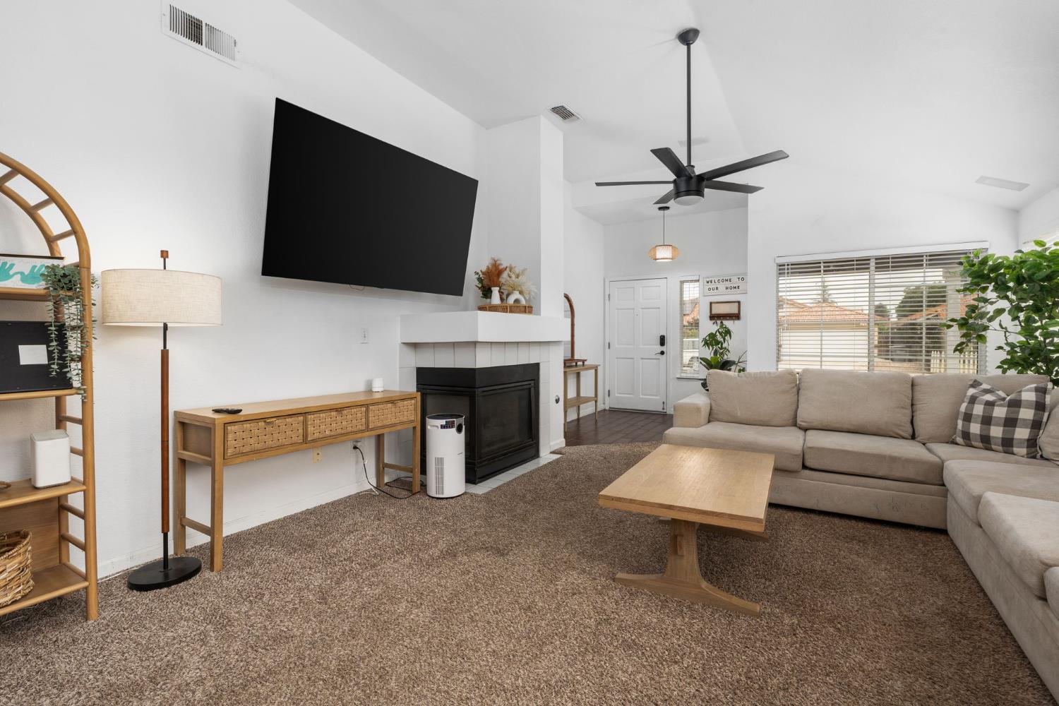4623 W Berkeley Ave, Fresno, CA 93722