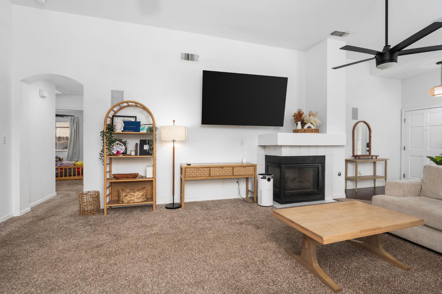 4623 W Berkeley Ave, Fresno, CA 93722