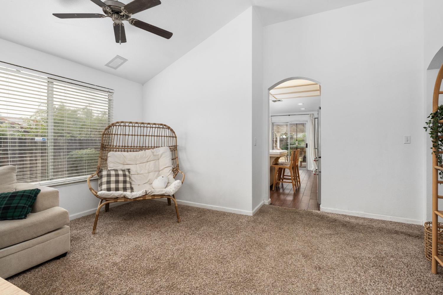 4623 W Berkeley Ave, Fresno, CA 93722