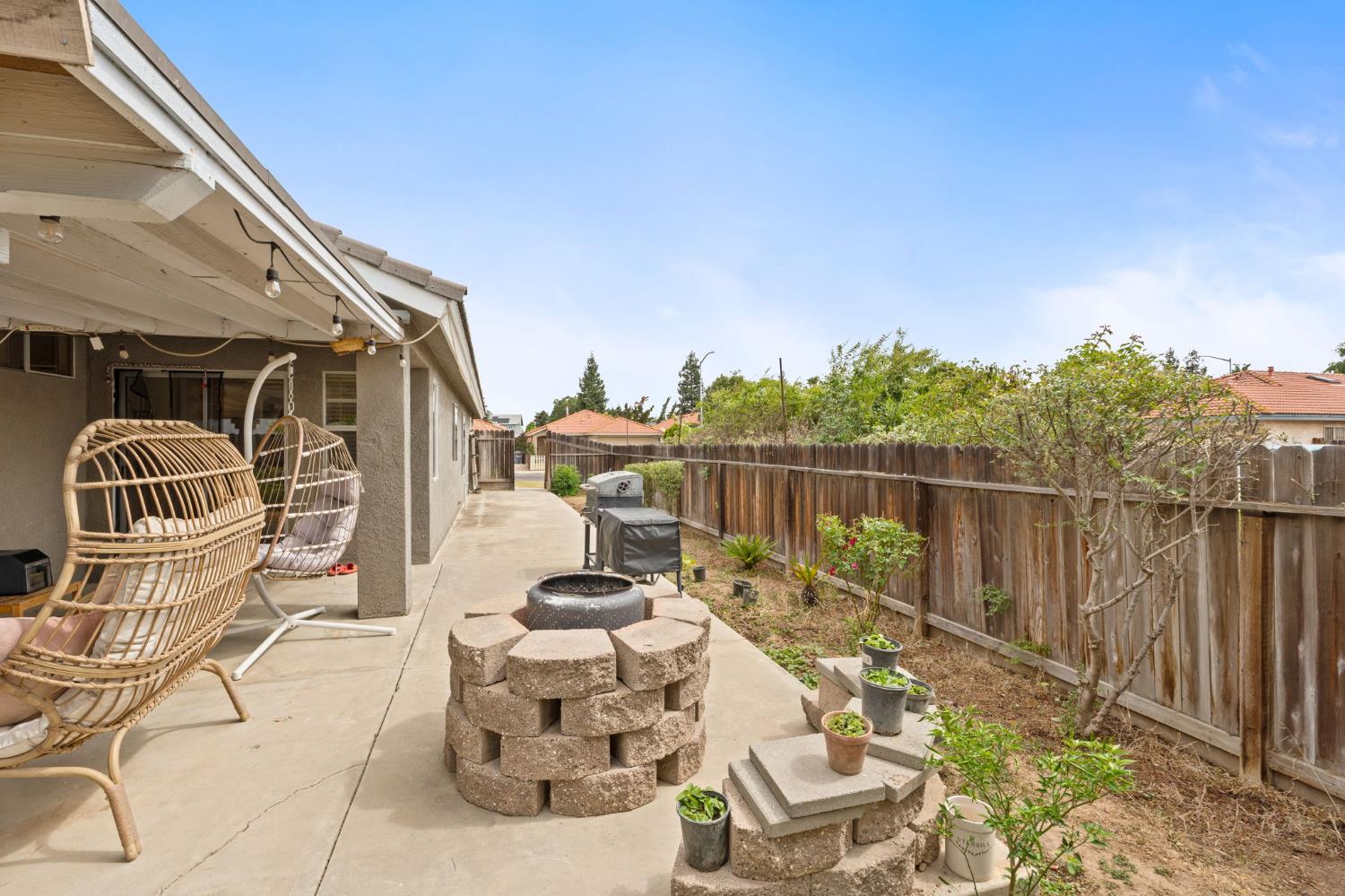 4623 W Berkeley Ave, Fresno, CA 93722