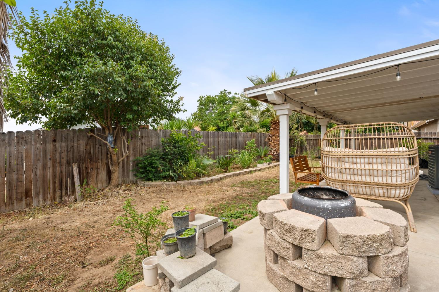 4623 W Berkeley Ave, Fresno, CA 93722