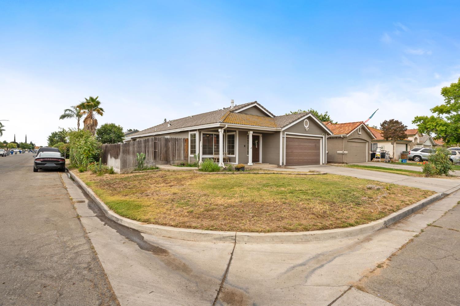 4623 W Berkeley Ave, Fresno, CA 93722