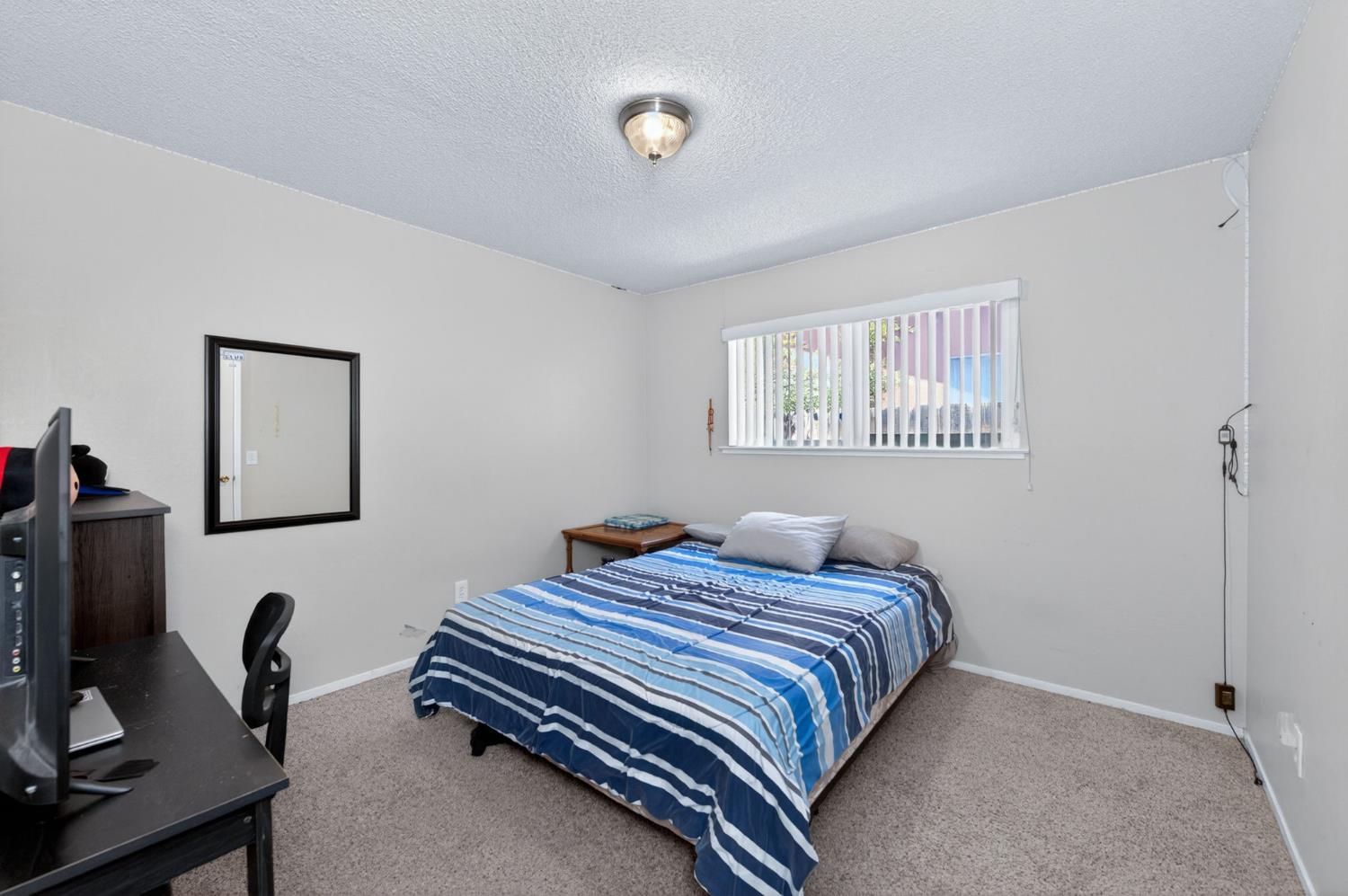 1504 Scott Ave, Clovis, CA 93611