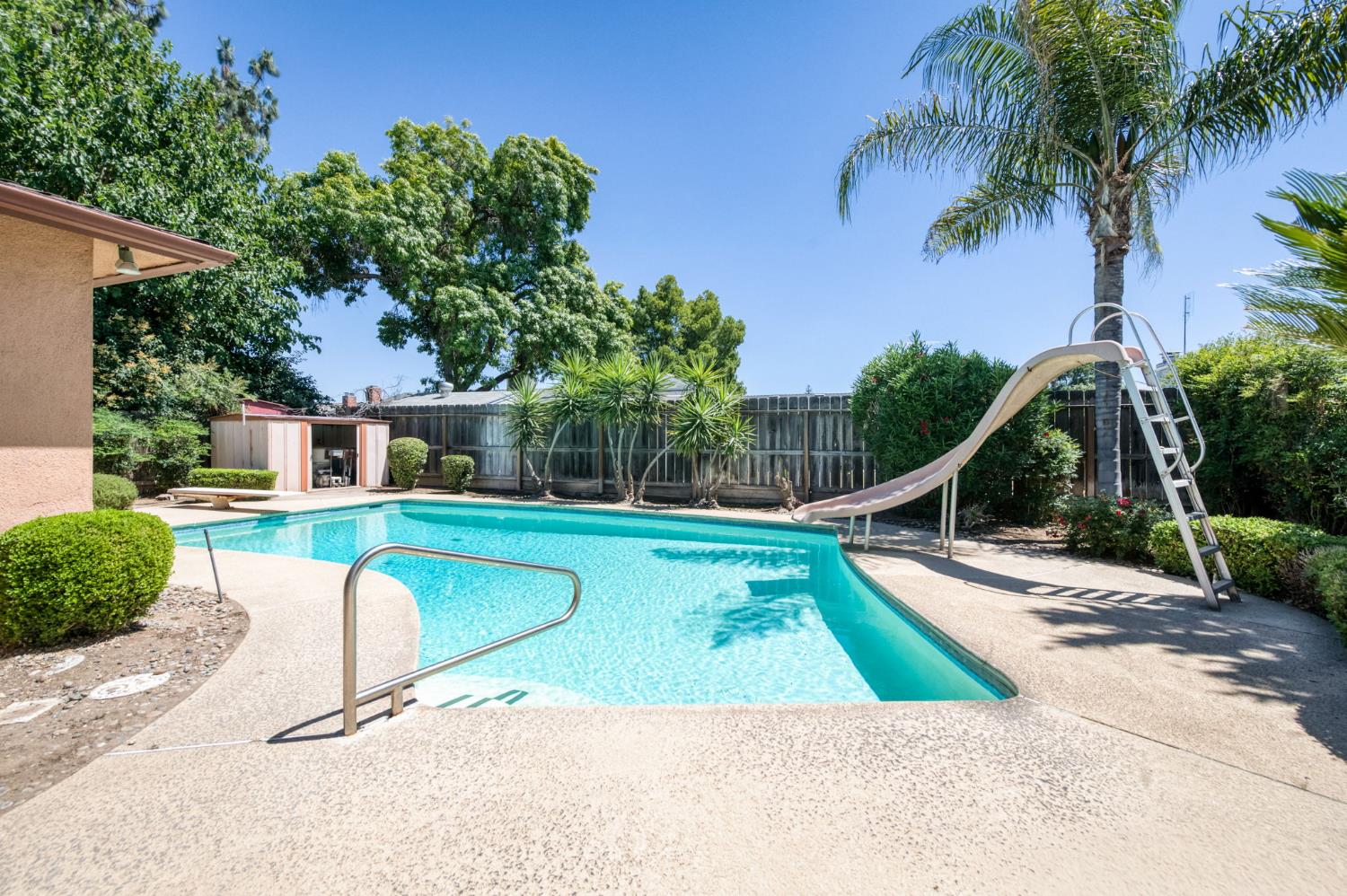 1504 Scott Ave, Clovis, CA 93611