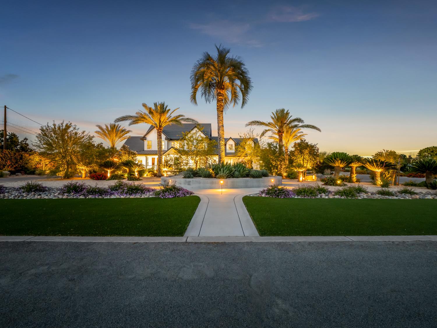 17113 Mark Rd, Madera, CA 93636