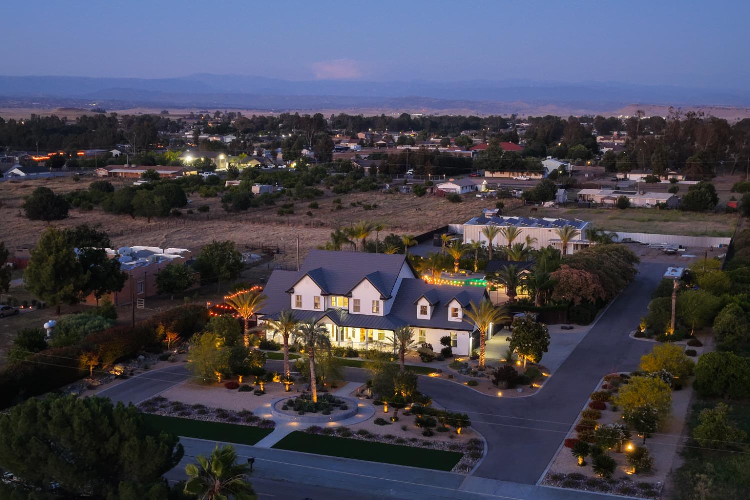 17113 Mark Rd, Madera, CA 93636