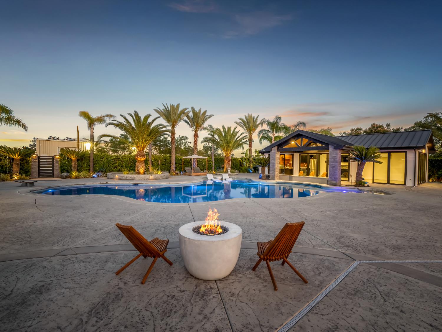 17113 Mark Rd, Madera, CA 93636