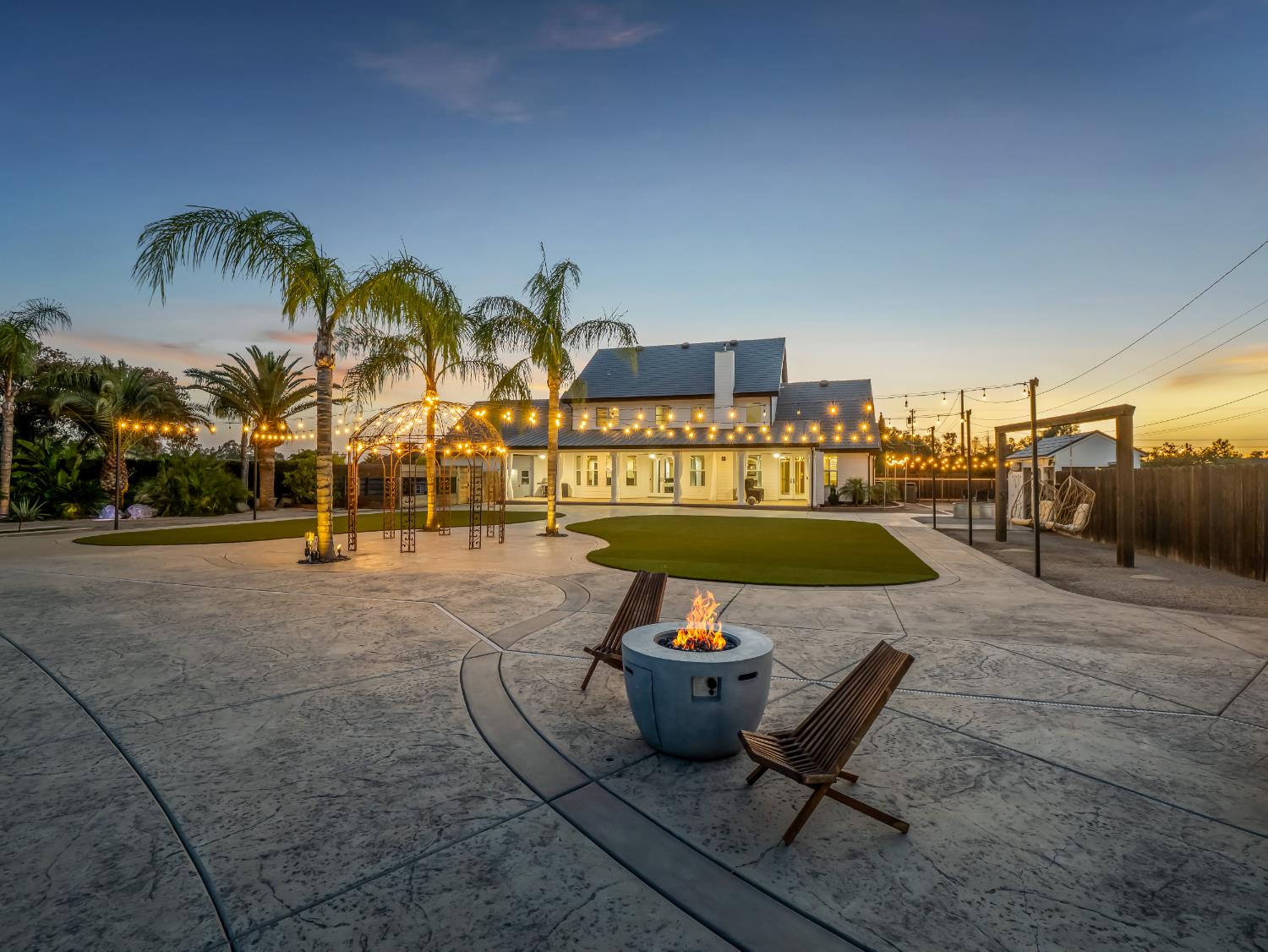 17113 Mark Rd, Madera, CA 93636