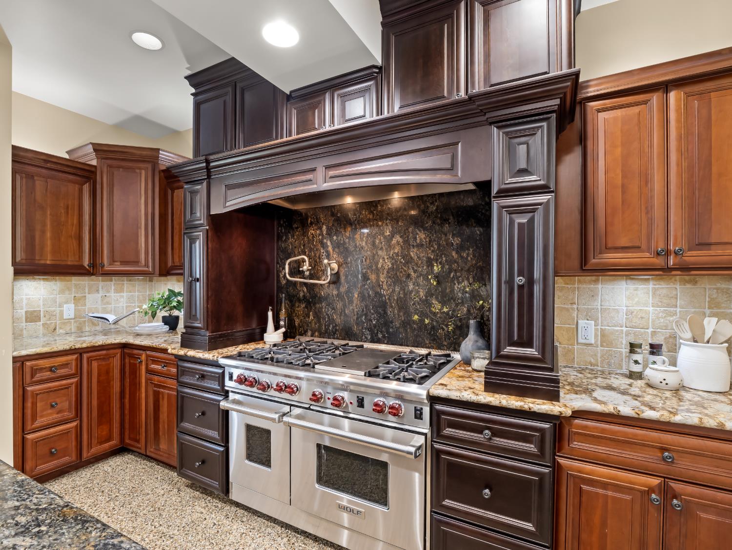 17113 Mark Rd, Madera, CA 93636