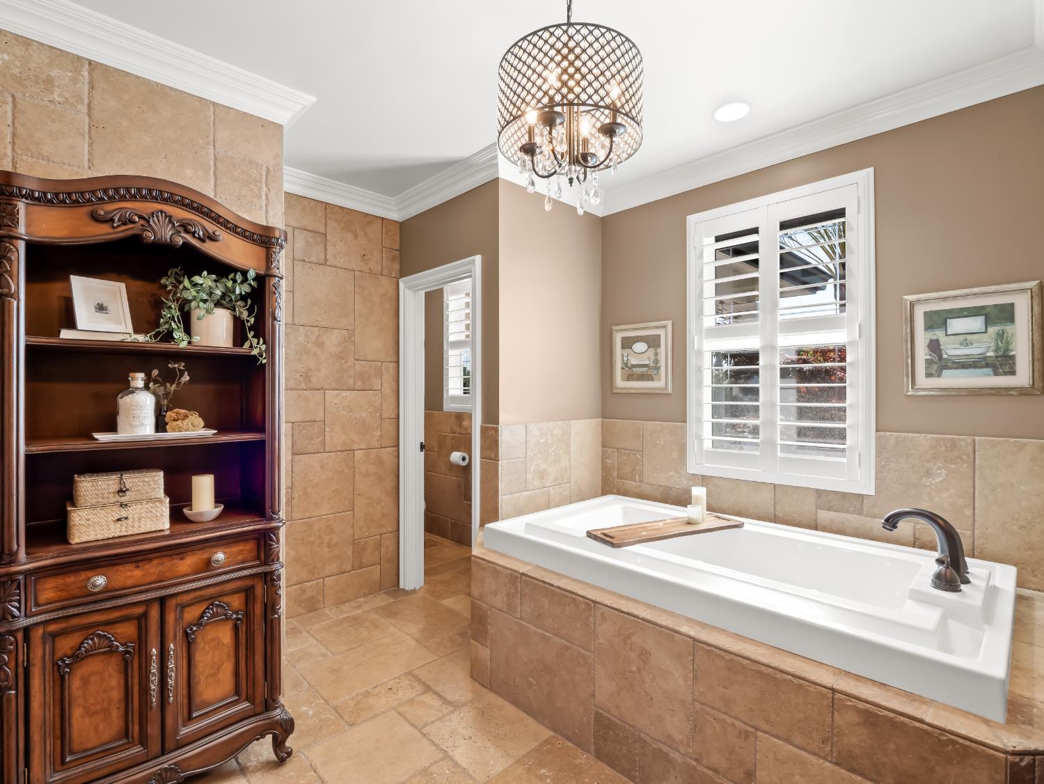 17113 Mark Rd, Madera, CA 93636