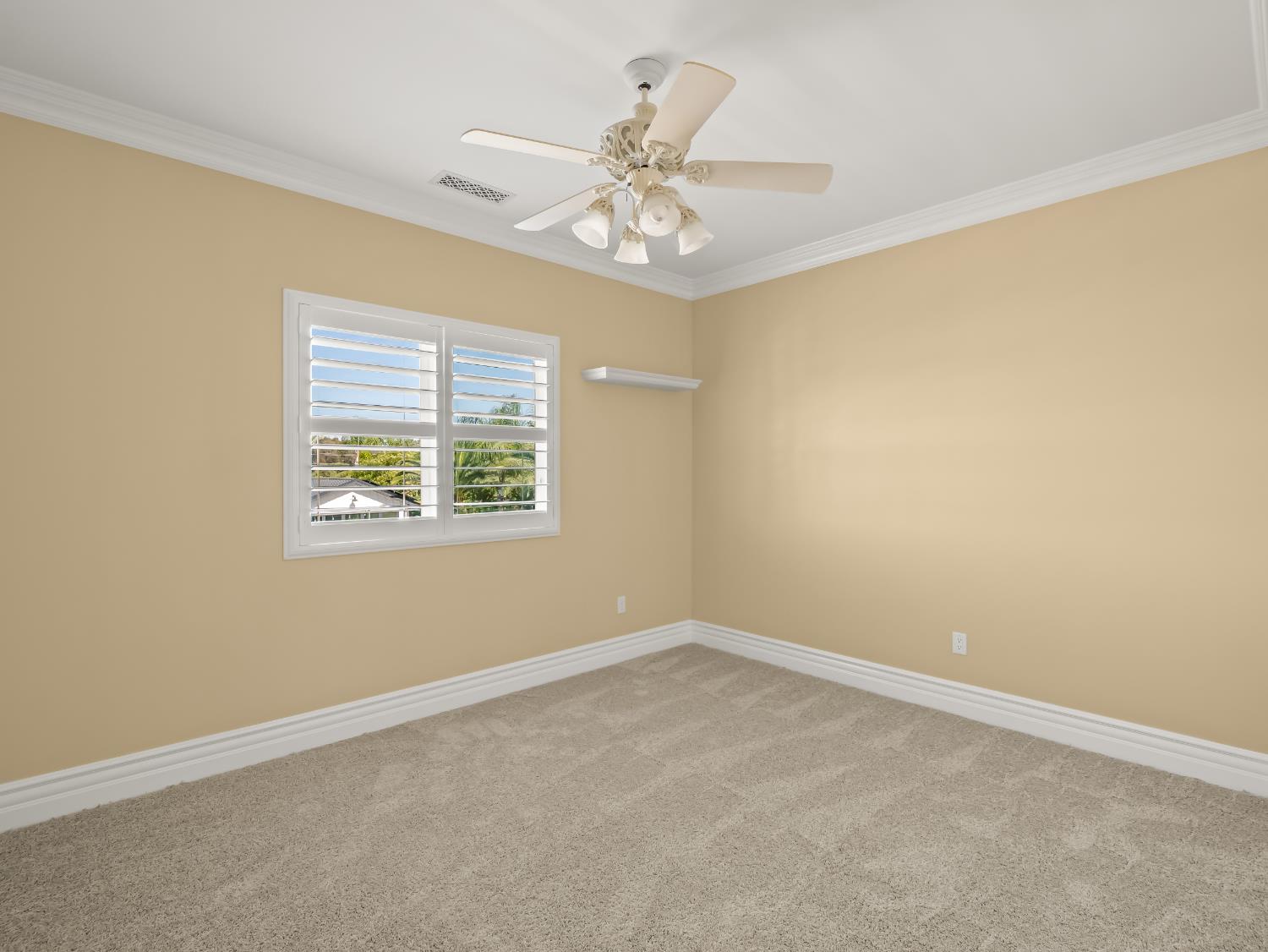 17113 Mark Rd, Madera, CA 93636
