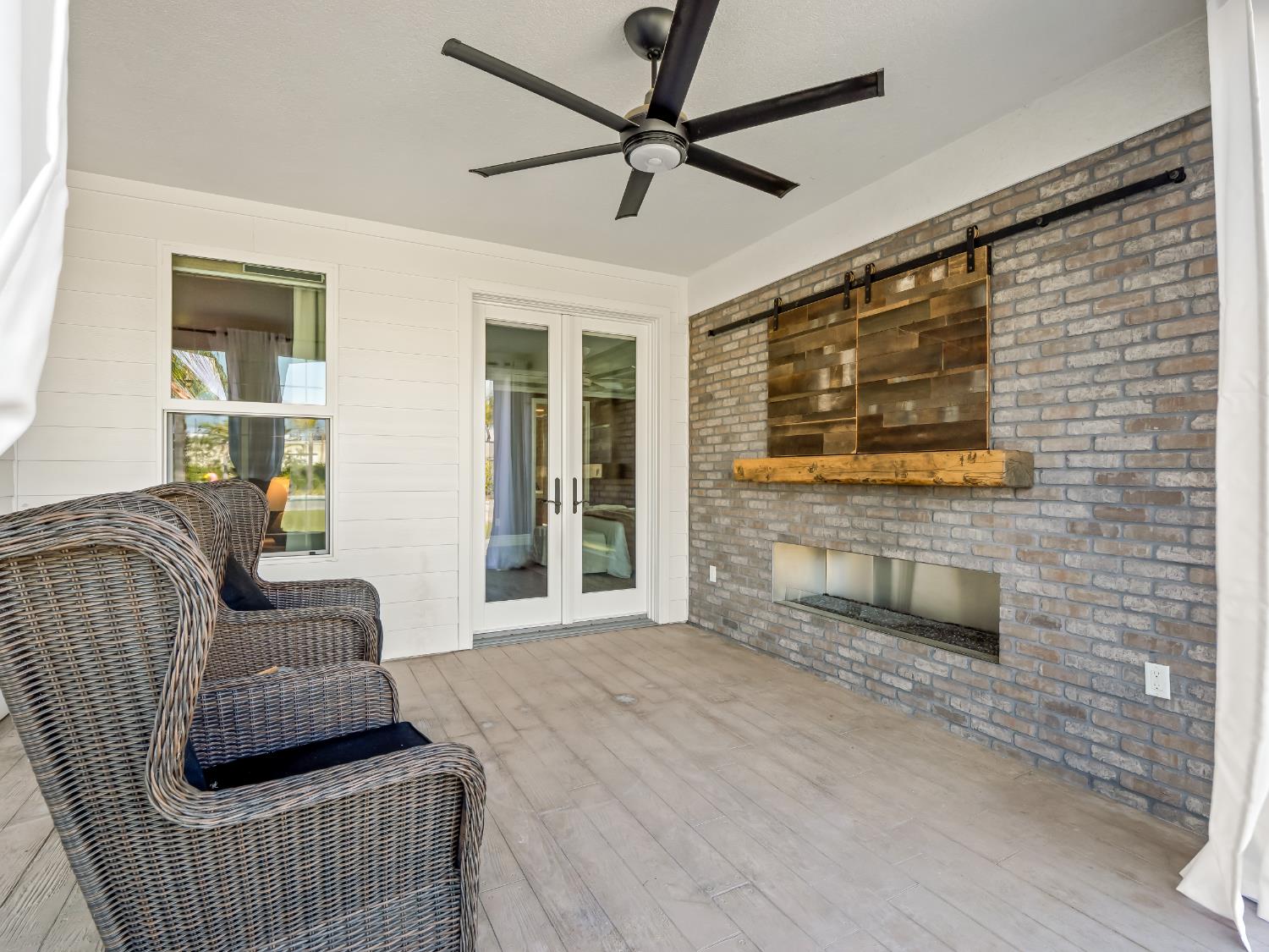 17113 Mark Rd, Madera, CA 93636
