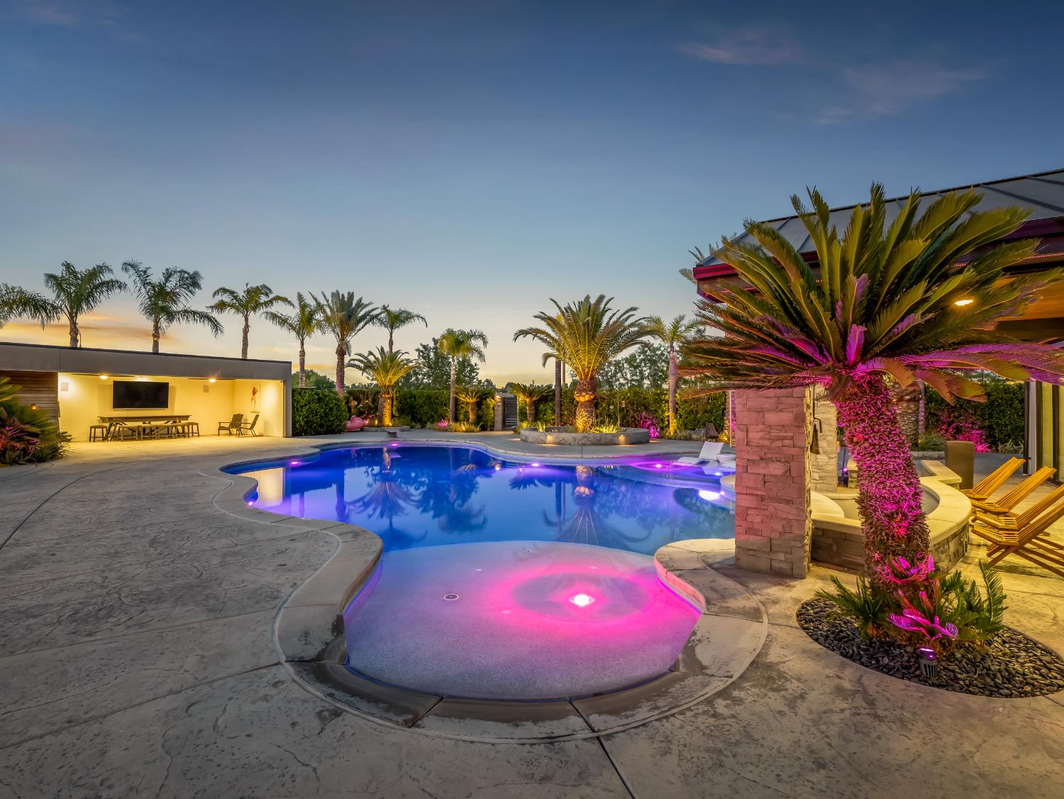 17113 Mark Rd, Madera, CA 93636