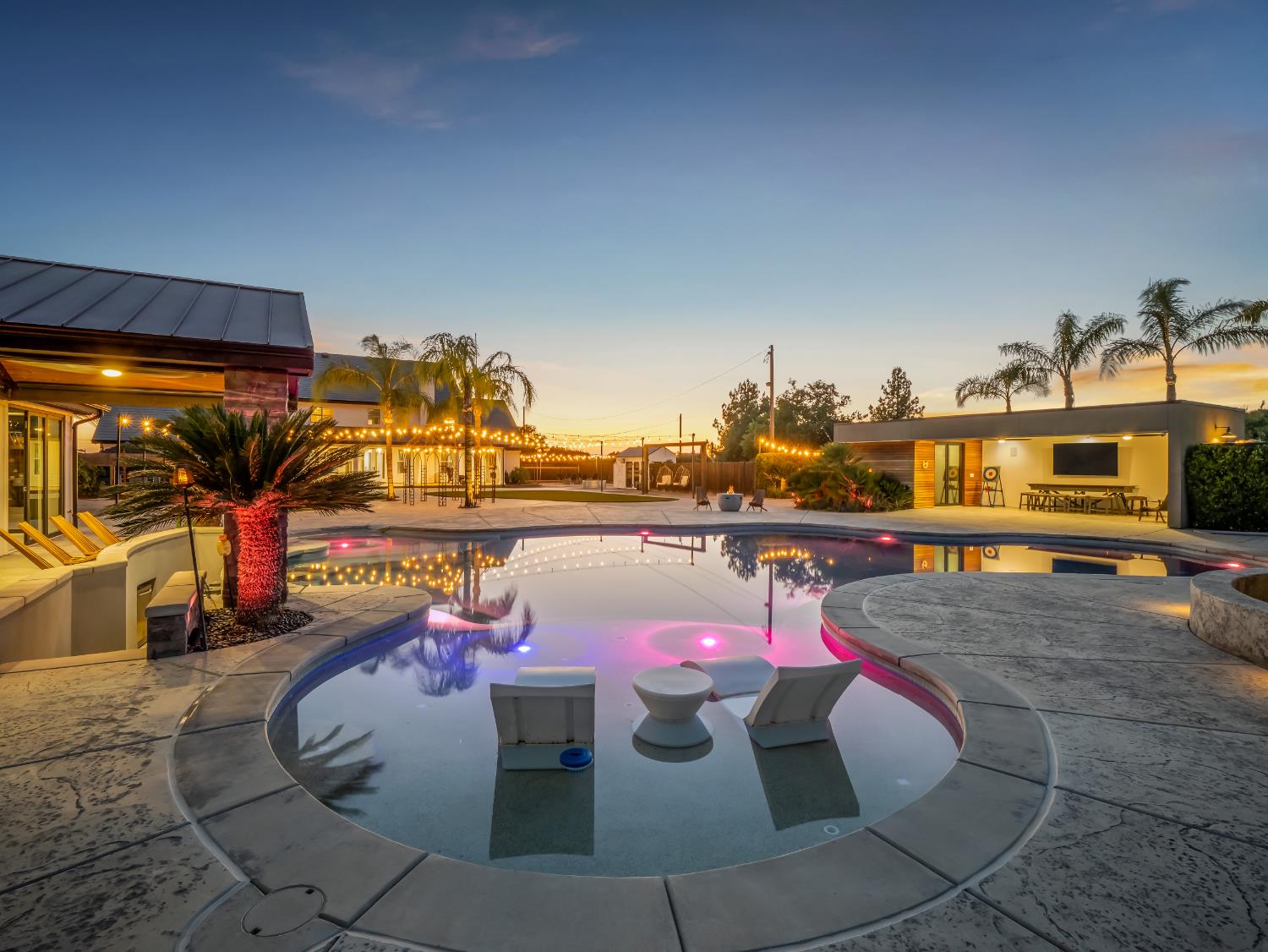 17113 Mark Rd, Madera, CA 93636