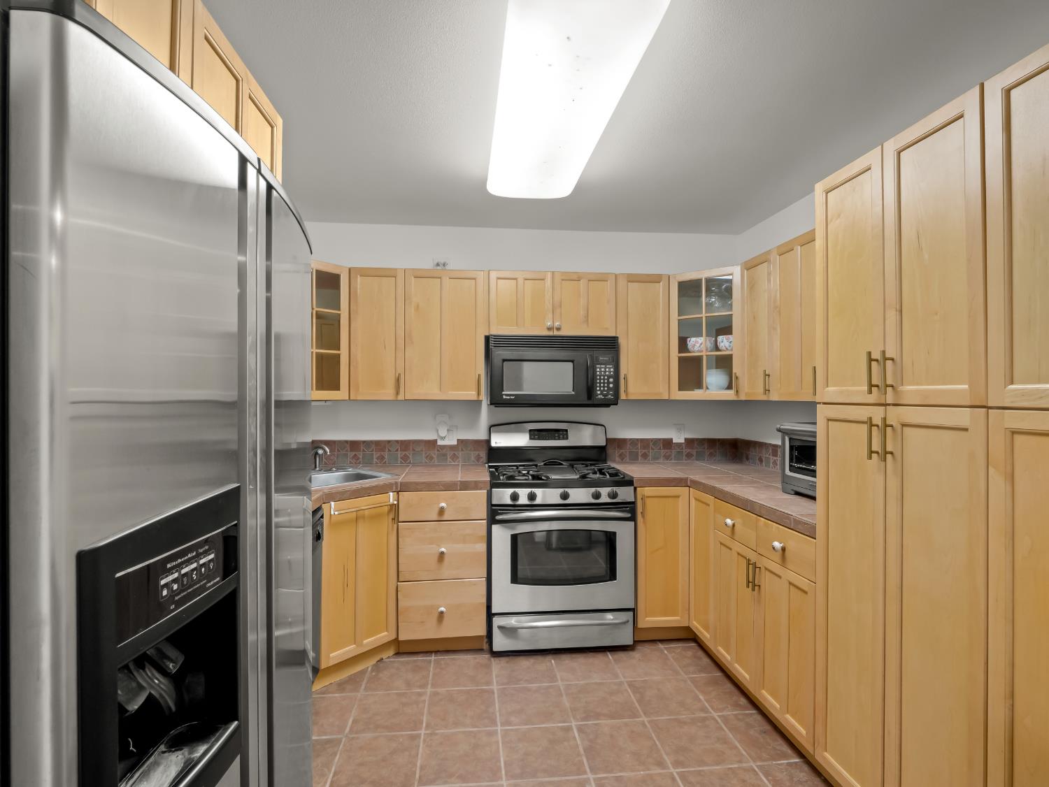17113 Mark Rd, Madera, CA 93636