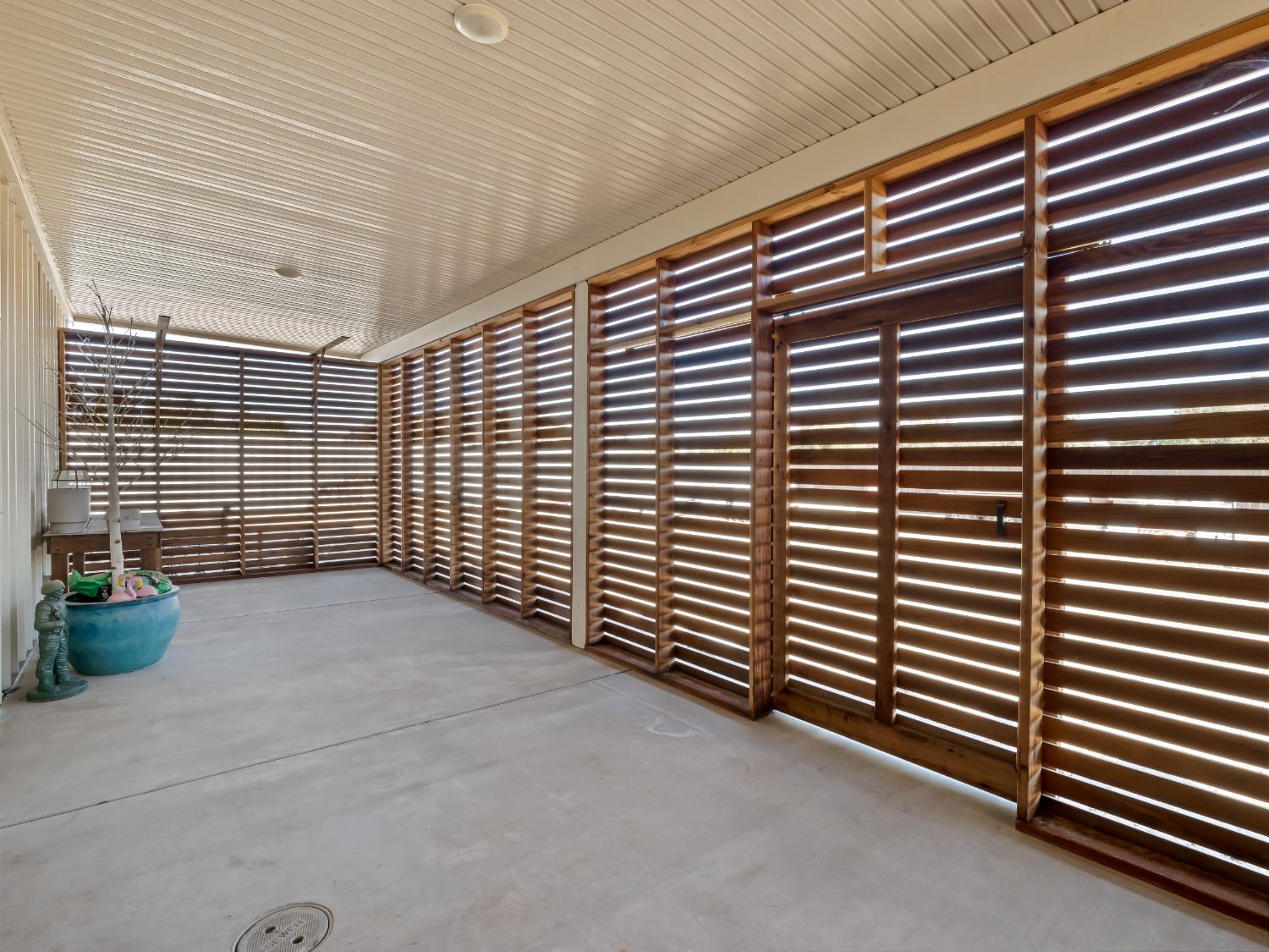 17113 Mark Rd, Madera, CA 93636